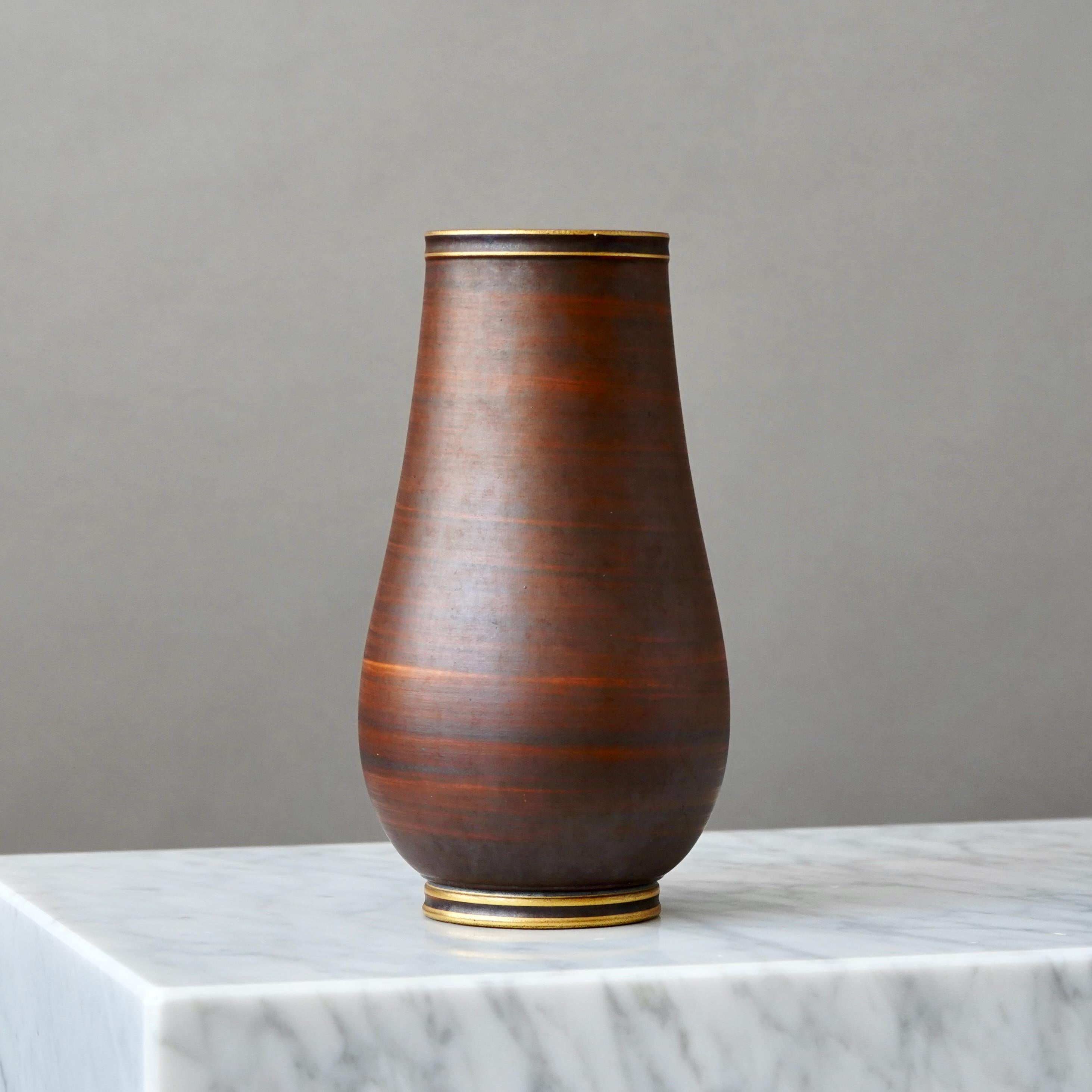 20th Century Art Deco Stoneware Vase in Brown and Gold by Gunnar Nylund. ALP, Sweden, 1930s For Sale