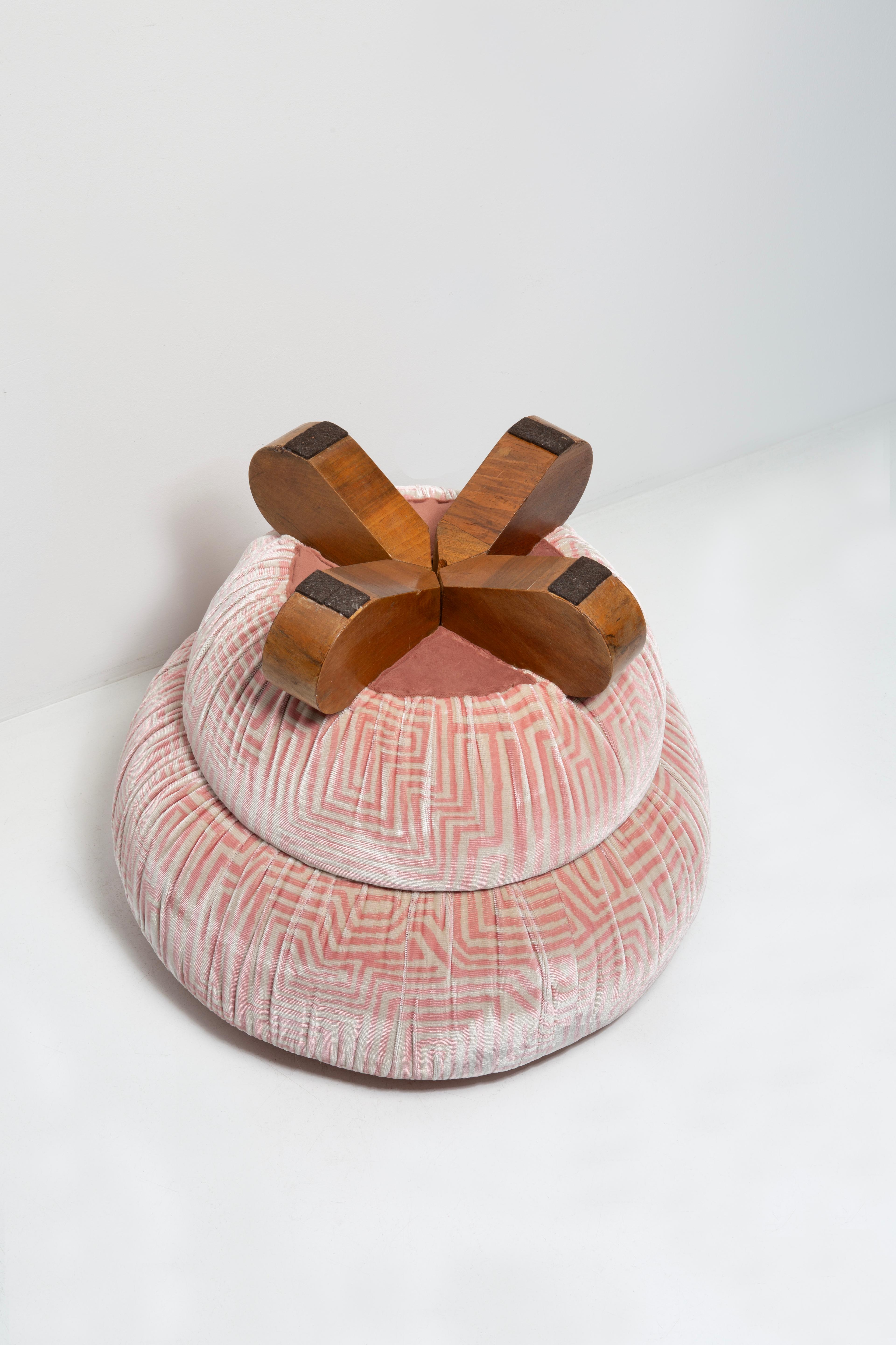 Tabouret art déco de Jindrich Halabala en velours Jungling Dedar blanc et rose en vente 2