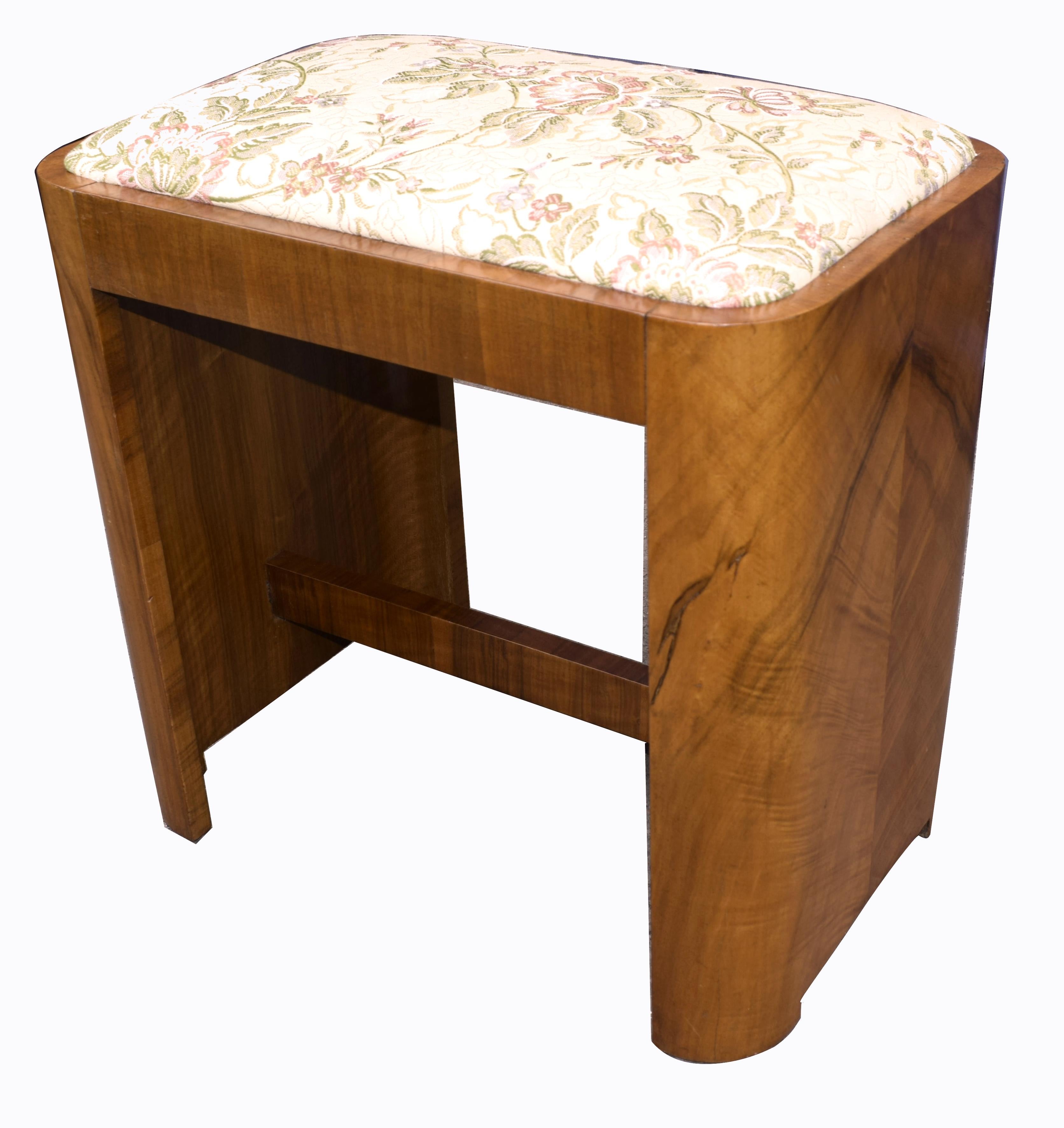 Art Deco Stool in Figured Walnut, circa 1930 In Good Condition In Devon, England