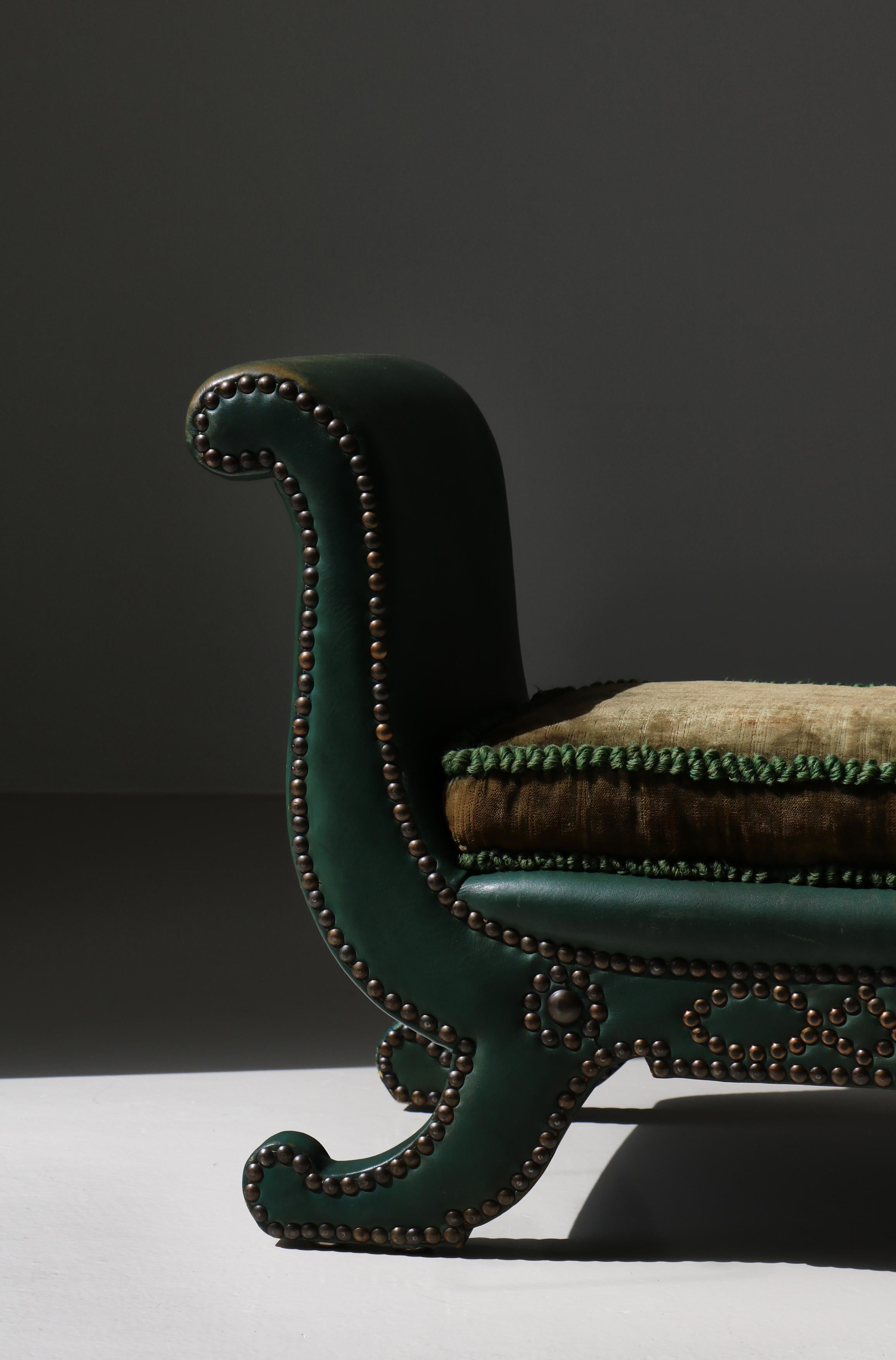 Grand tabouret Art Déco en cuir et daim vert, Otto Schultz pour BOET, Suède, années 1930 État moyen - En vente à Odense, DK
