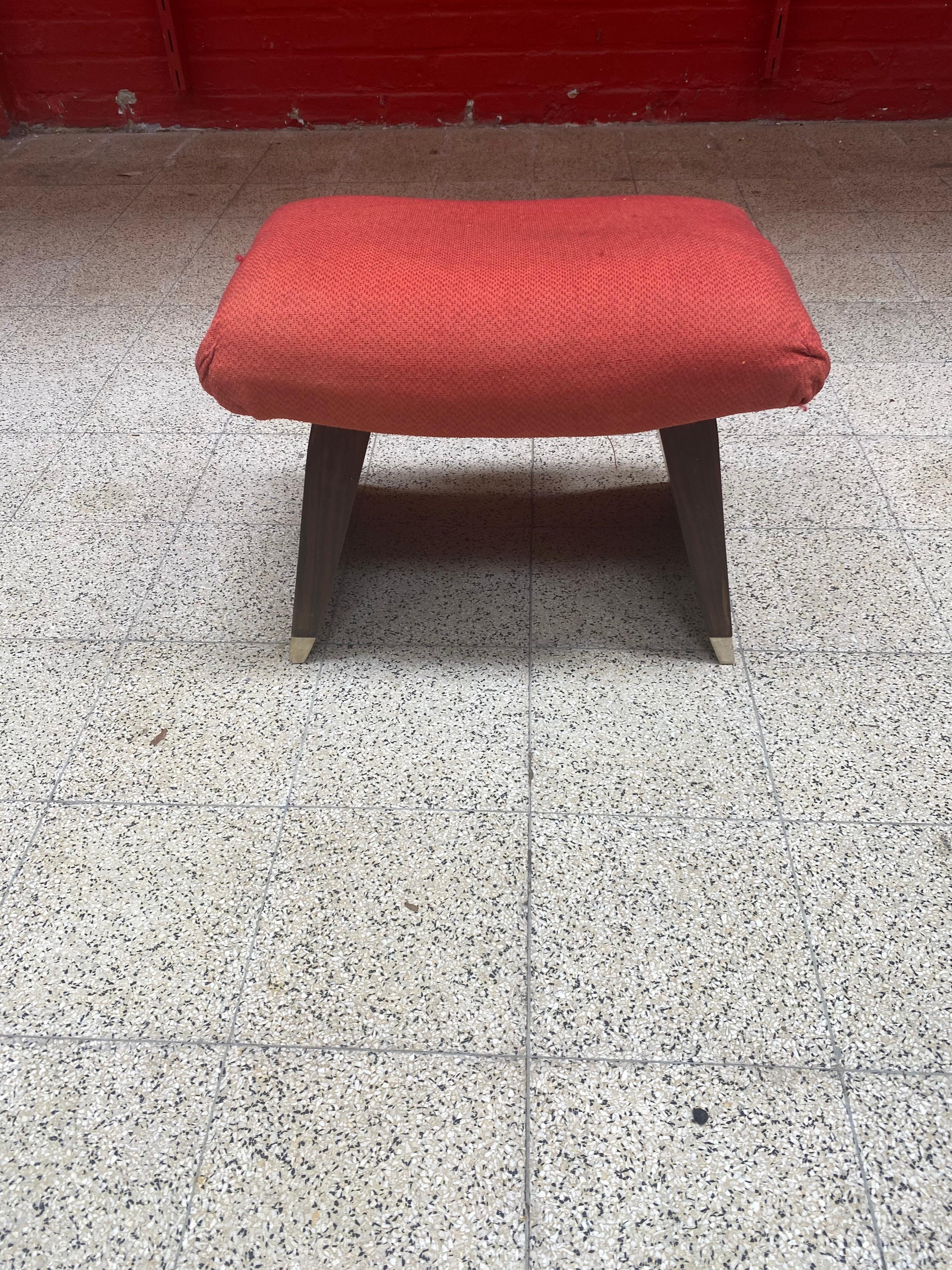 Art Deco Stool in Walnut Veneer, Bakelite Plinth, circa 1930 For Sale 3