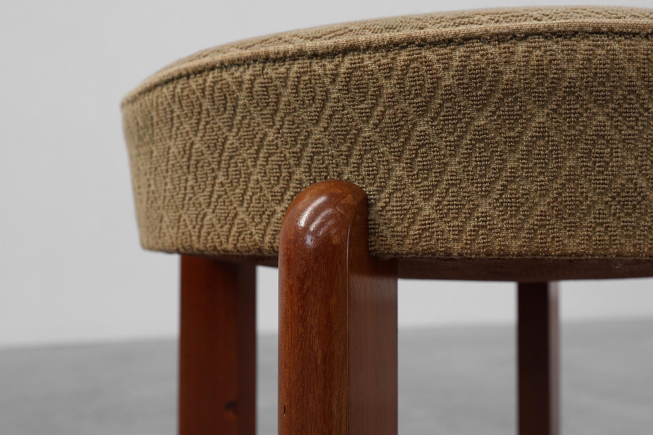 Art Deco stool in wood with original fabric, France ca. 1920 en vente 3
