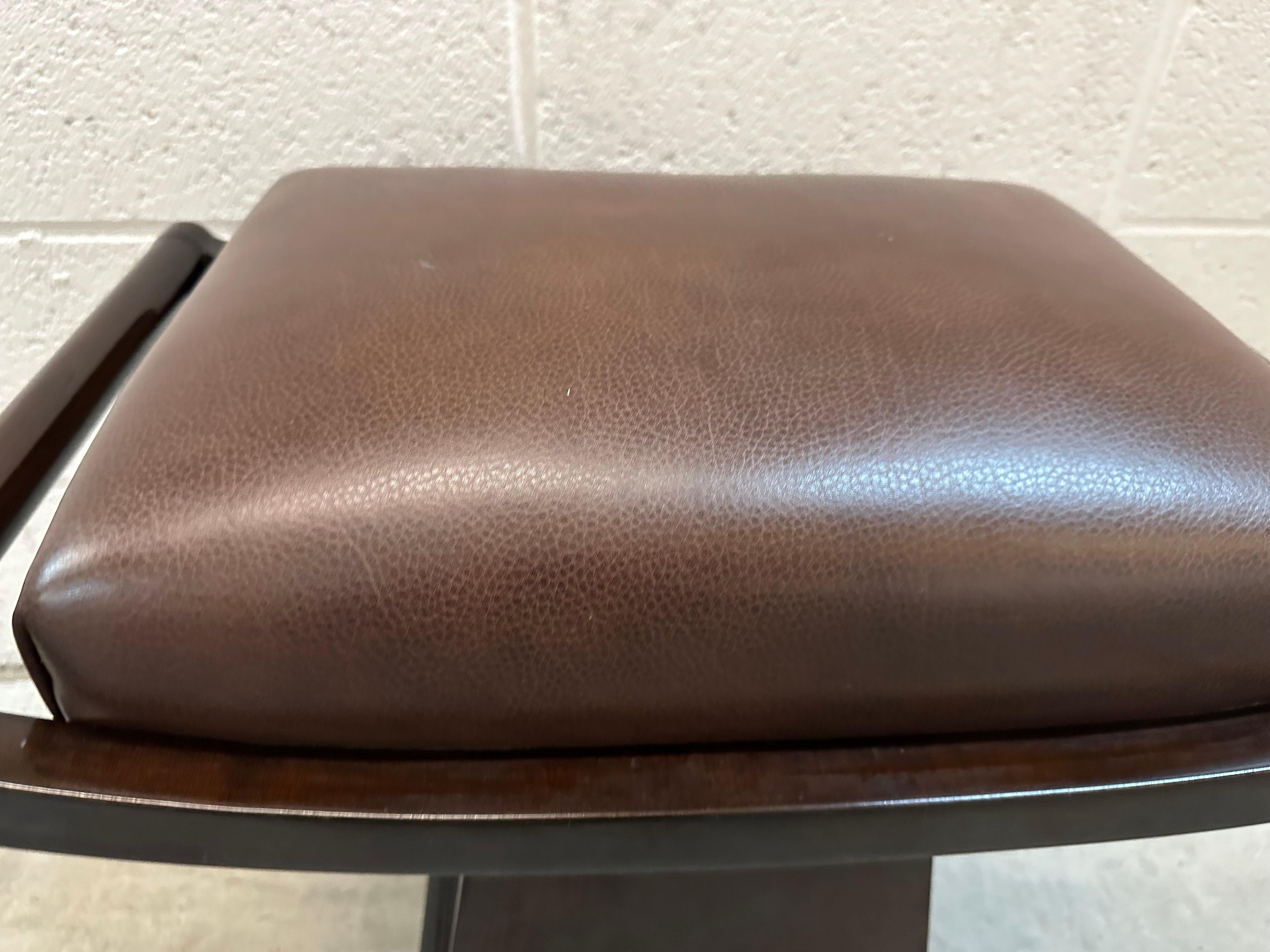 Tabouret Art Déco, Matériau Bois et Cuir, Pays-Bas, 1930 en vente 2