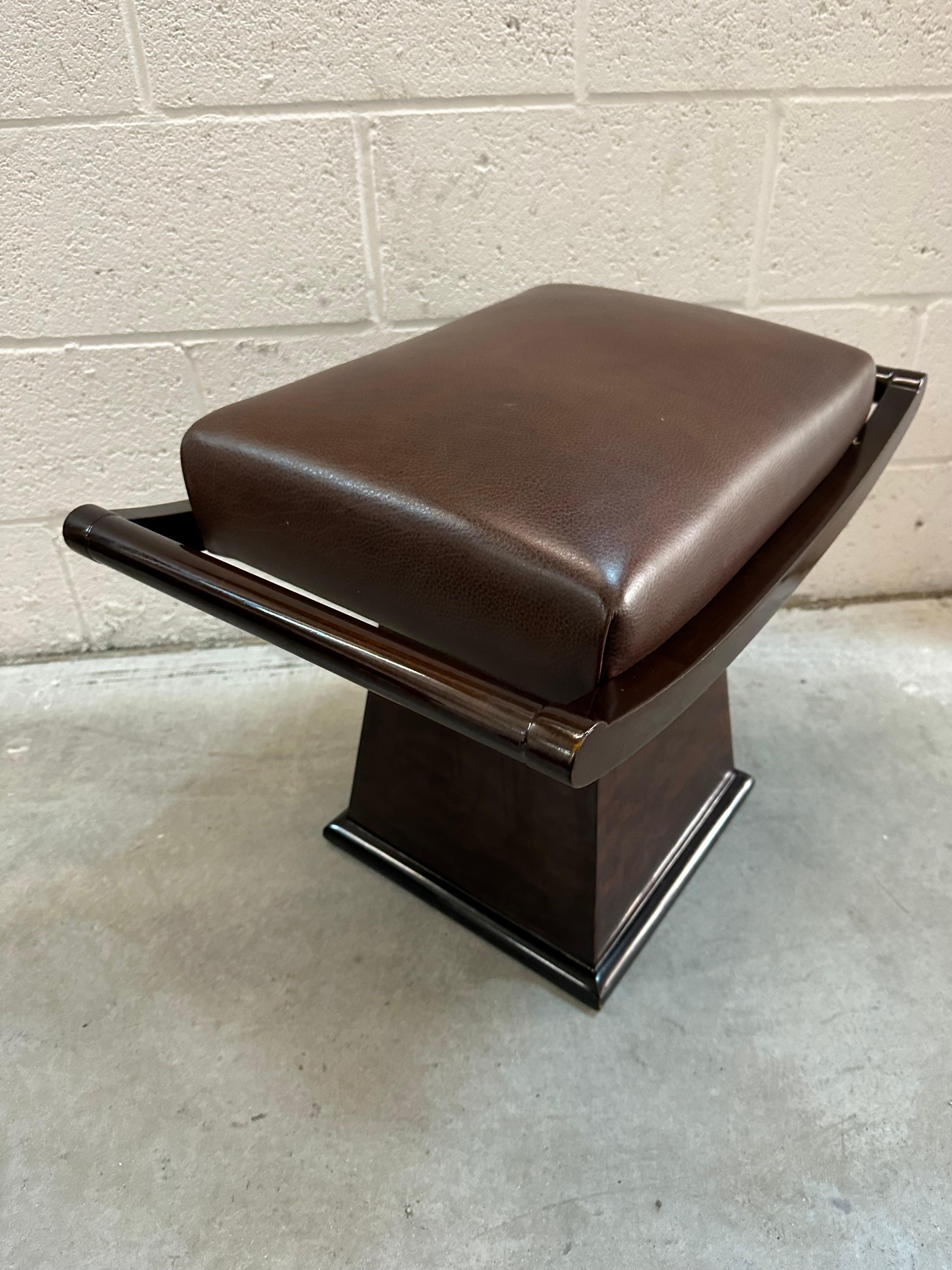 Art Deco Stool, Material Wood and leather, Country France, 1930 For Sale 5