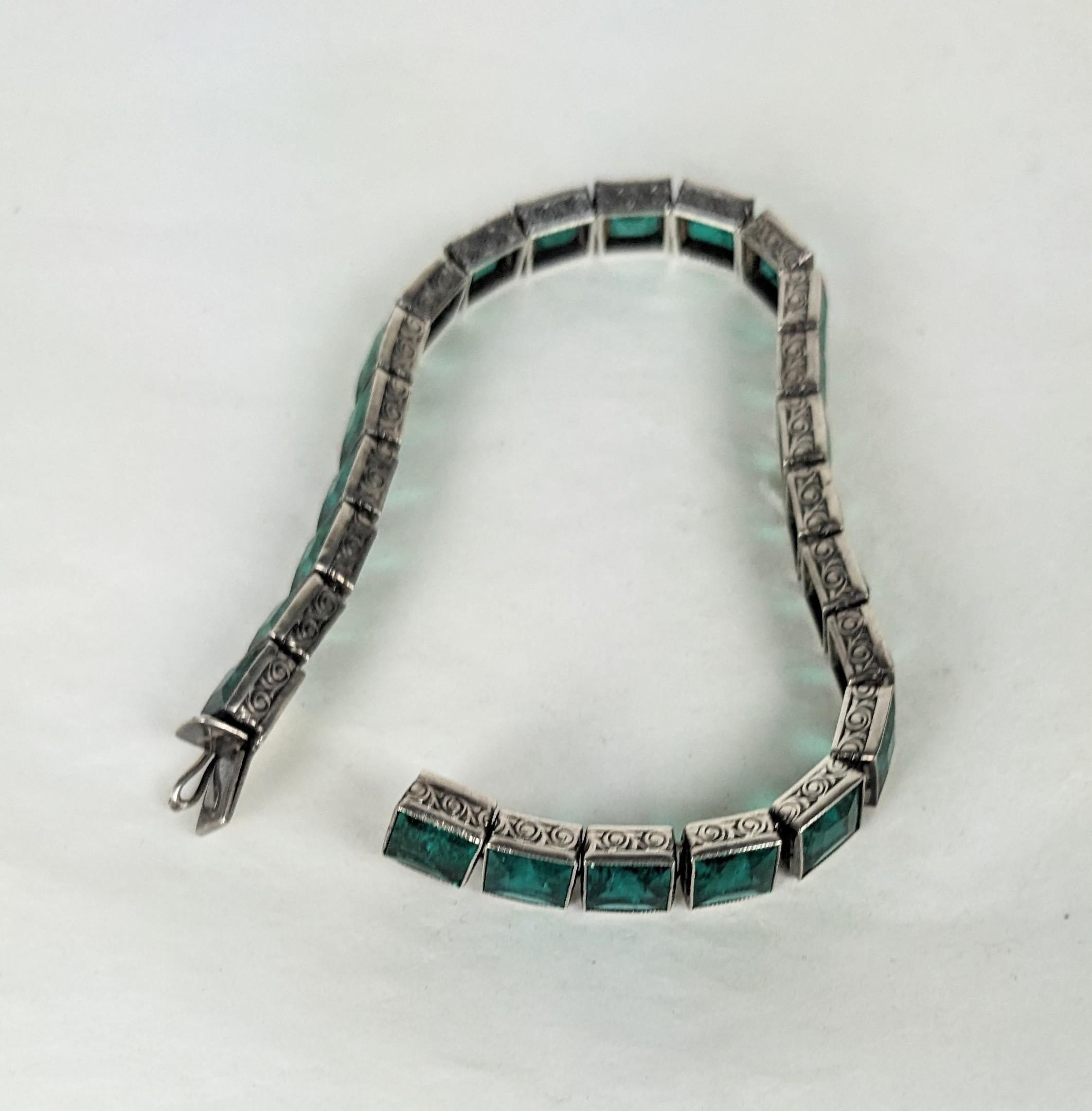 Women's Art Deco Straight Line Emerald Bracelet  For Sale