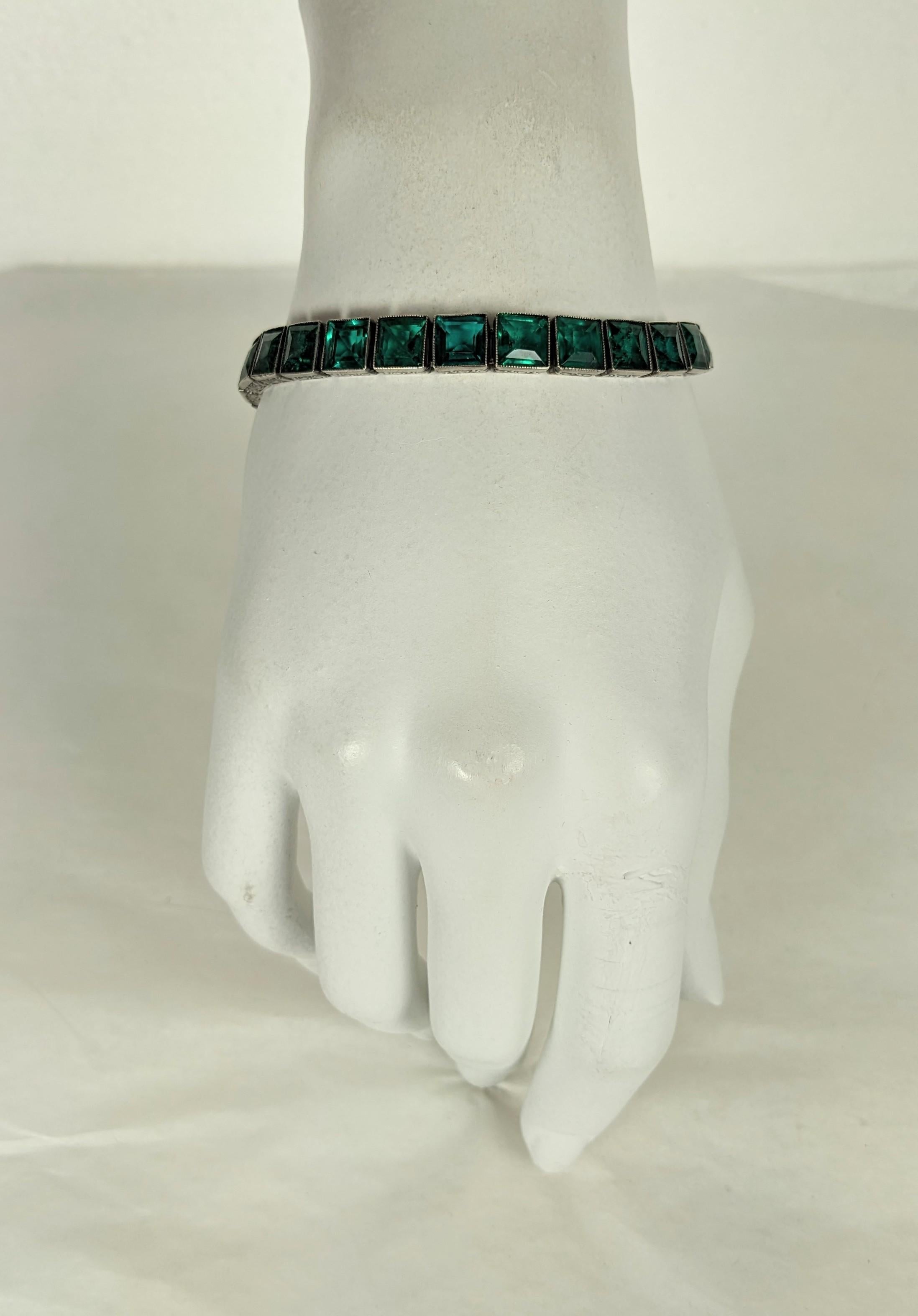 Art Deco Geradliniges Smaragd-Armband  im Angebot 2