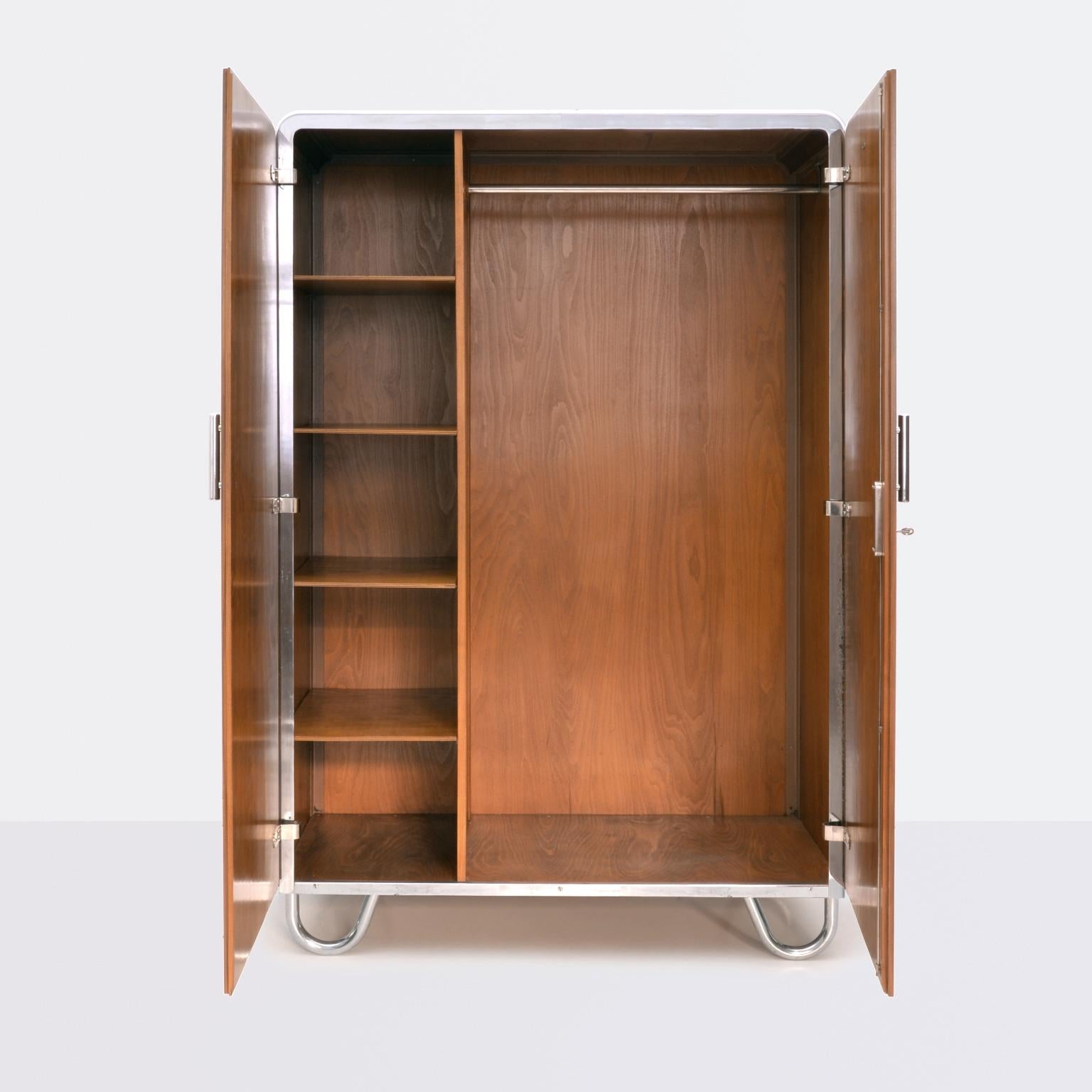 Art Deco-Streamline 2-Door Wardrobe, Chrome-Plated Metal, Walnut Veneer, c 1935 In Good Condition In Berlin, DE