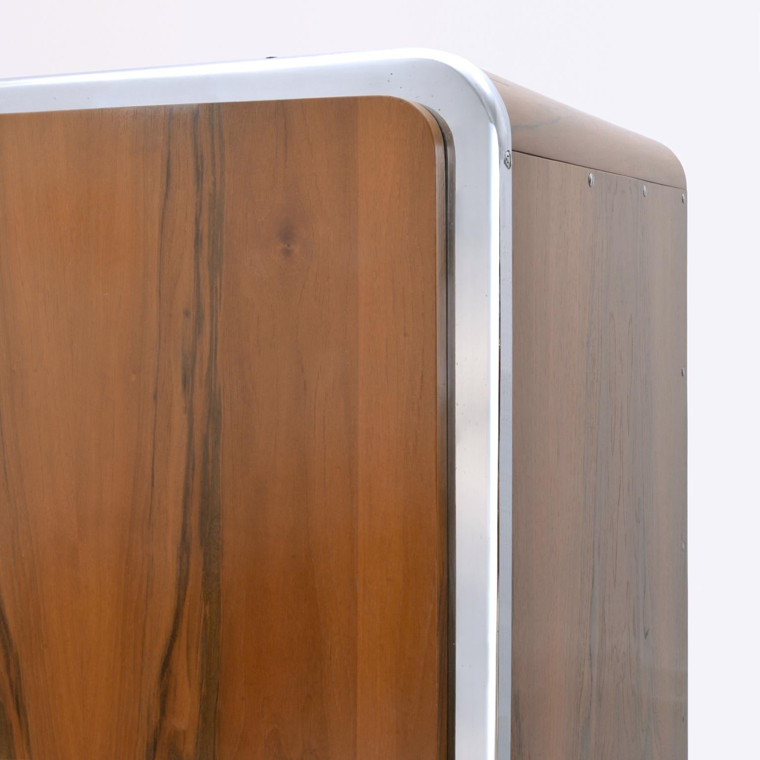 Art Deco-Streamline 2-Door Wardrobe, Chrome-Plated Metal, Walnut Veneer, c 1935 4