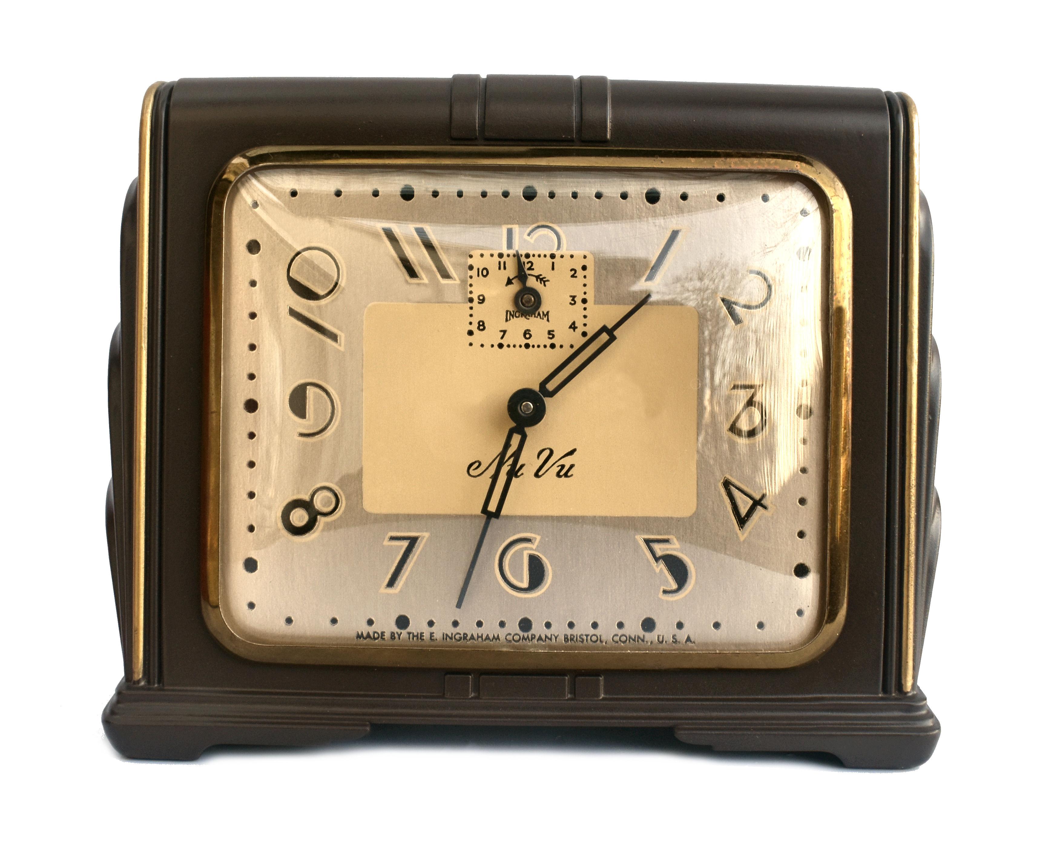 Amerikanische Art-Déco-Streamline-Uhr, um 1942 (Art déco) im Angebot