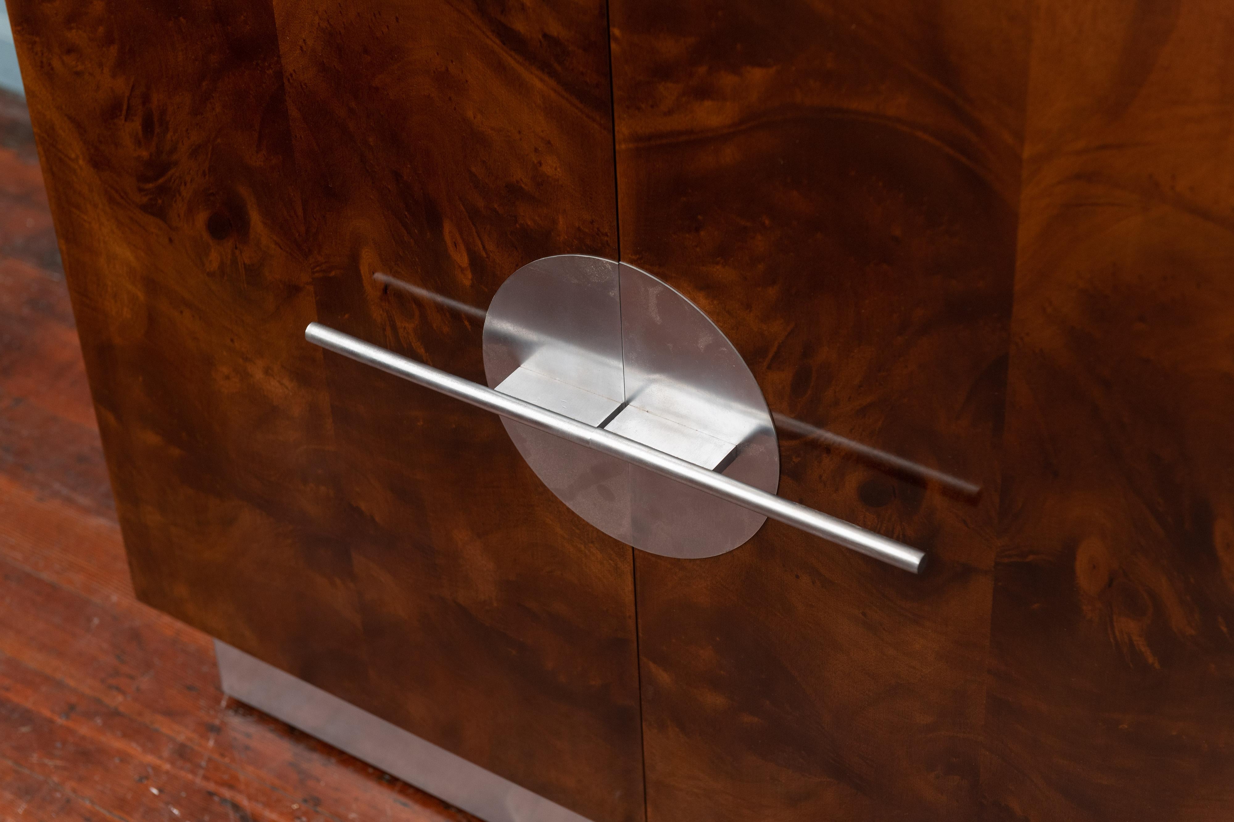 Art Déco Armadio moderno Streamline di Walter Dorwin Teague in vendita