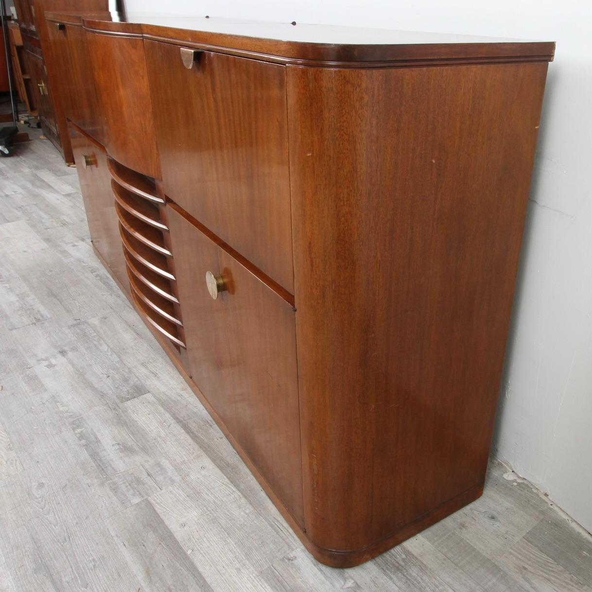 Art Deco Streamline Entertainment / Bar Cabinet For Sale 7