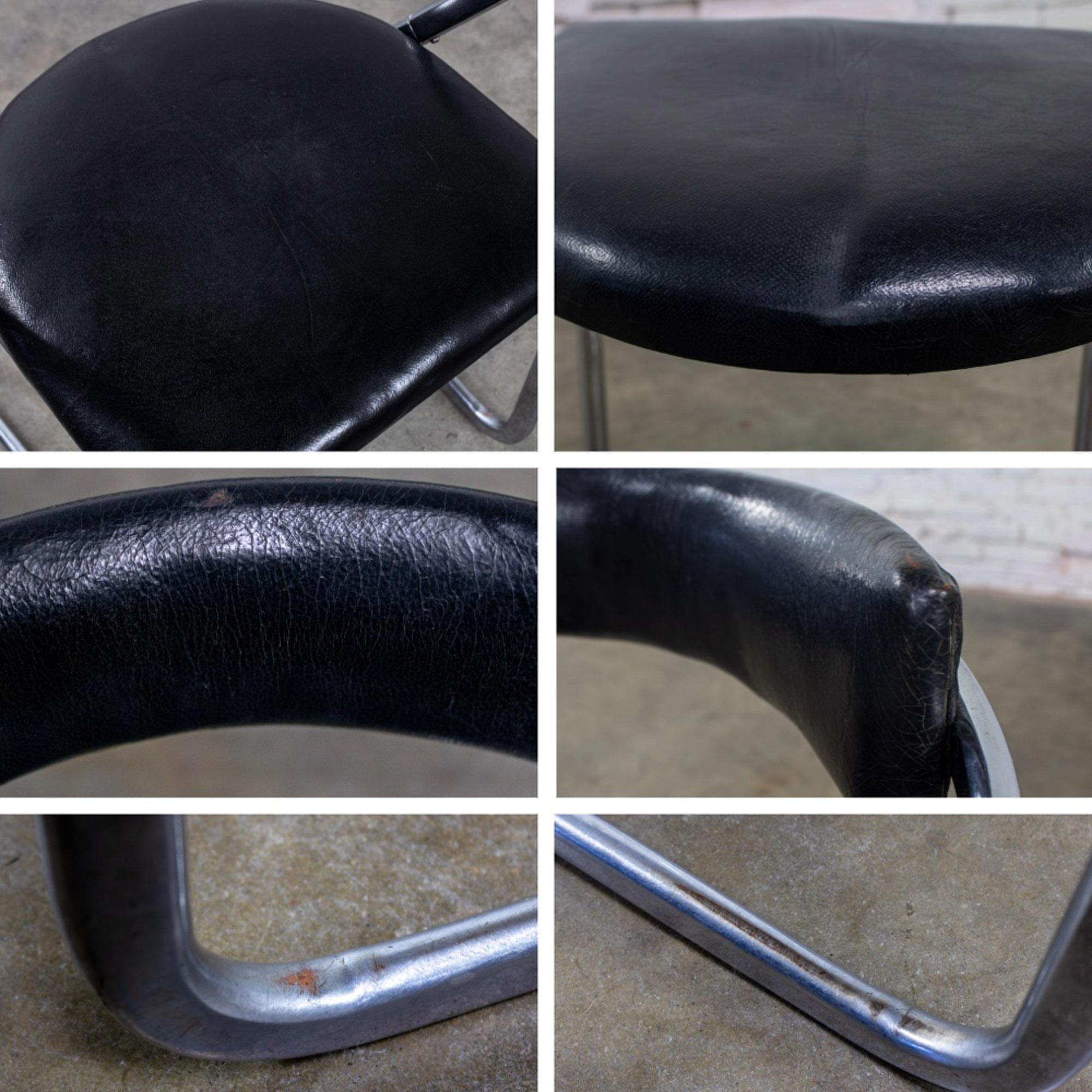 Silla Lateral Art Decó Streamline Vinilo Negro y Cromo Manera de Gilbert Rohde en venta 14