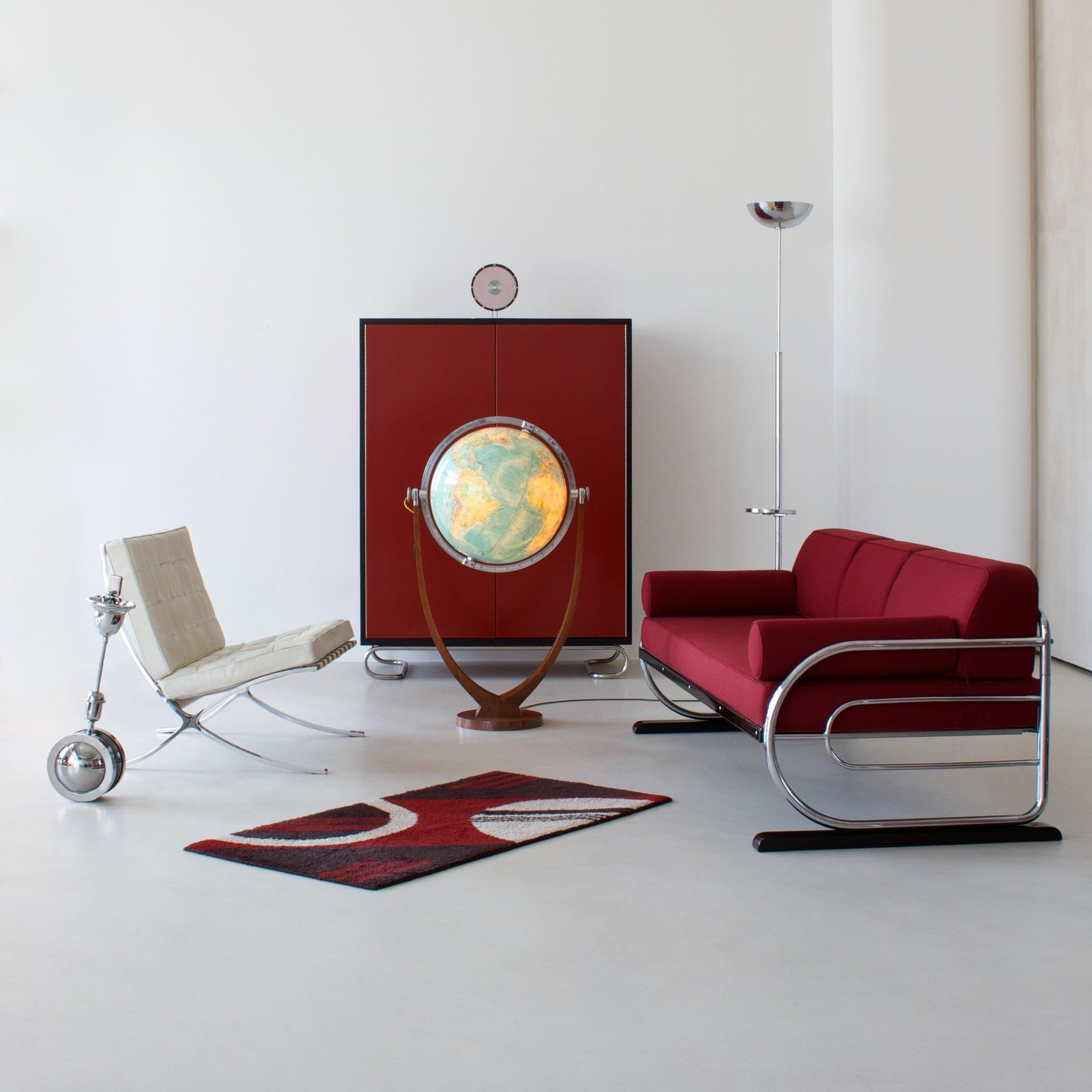 Lacquered Art Deco-Streamline Tubular Steel Couch / Daybed, Fabric Upholstery, ca. 1930 For Sale