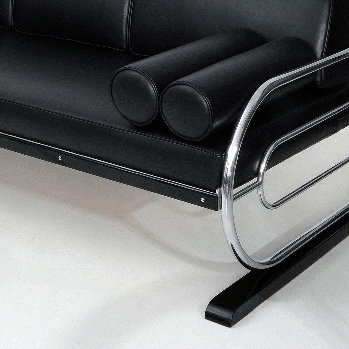 Plated Art Deco Streamline Tubular Steel Couch/ Daybed, Leather Upholstery, circa 1930 For Sale