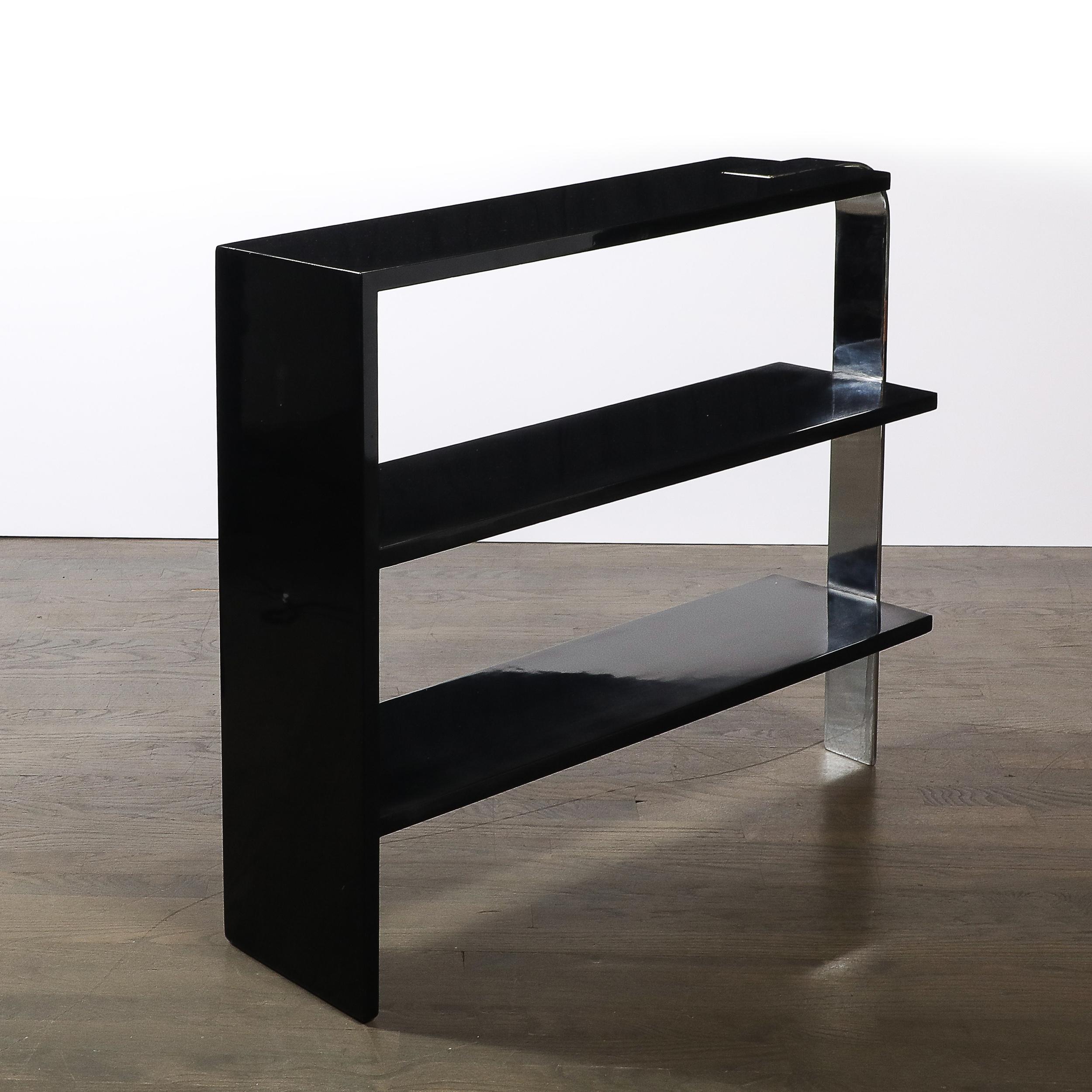 Tavolino/libreria a 3 piani in stile Art Déco in lacca nera con cromo curvo in vendita 2