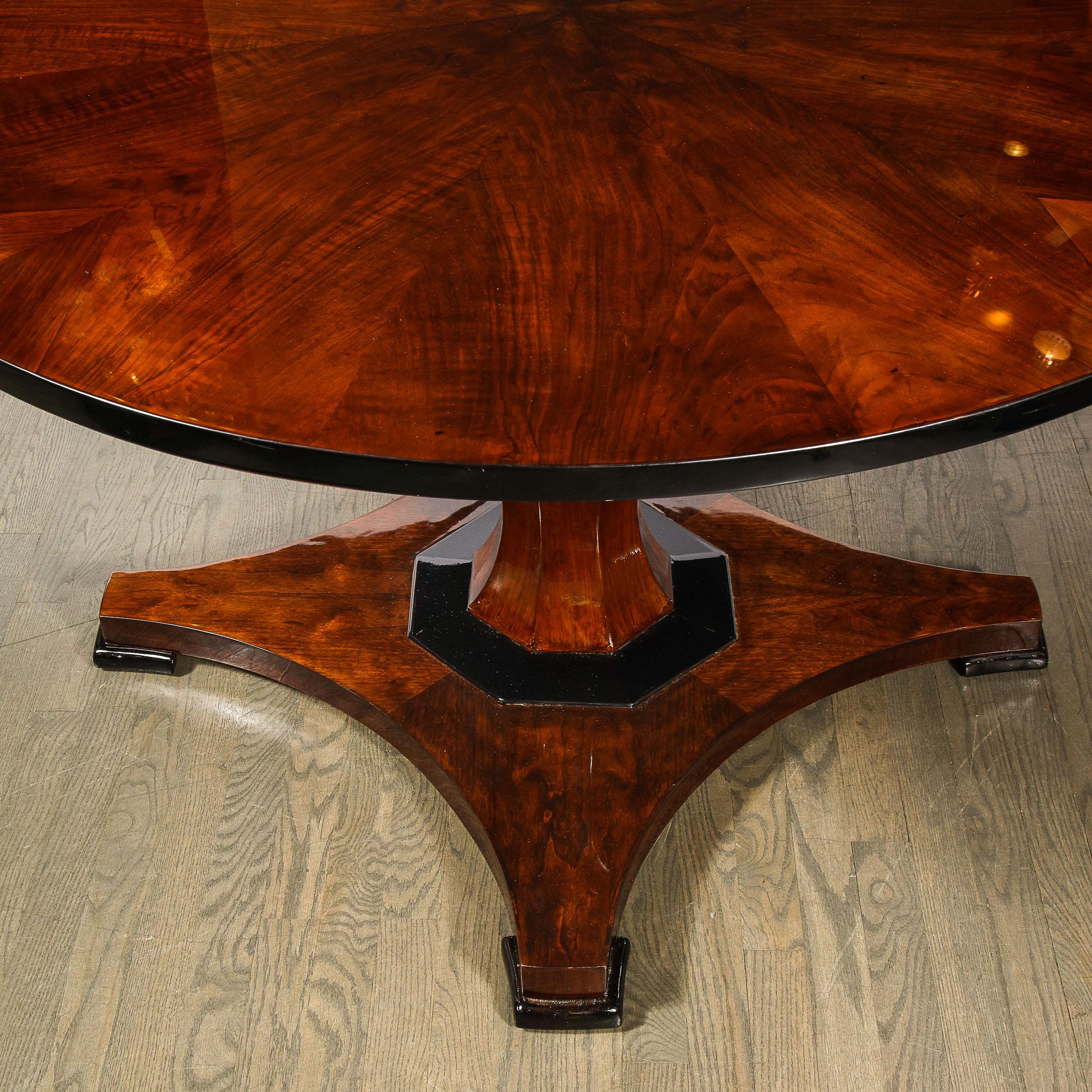 Art Deco Streamlined Bookmatched Walnut and Black Lacquer Center/ Dining Table For Sale 1