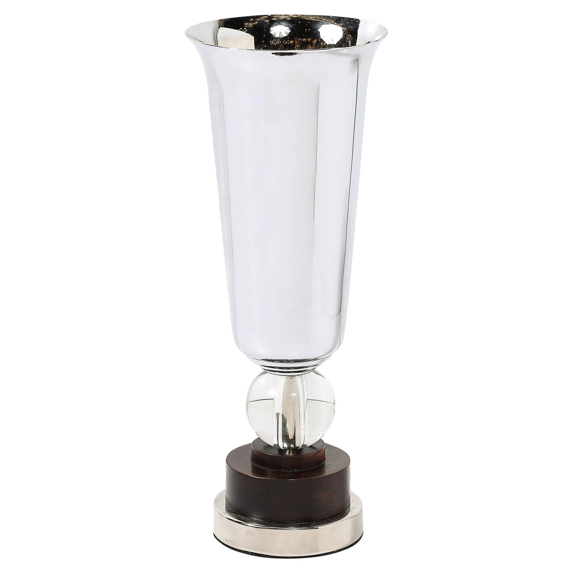 What Is a swag light fixture?