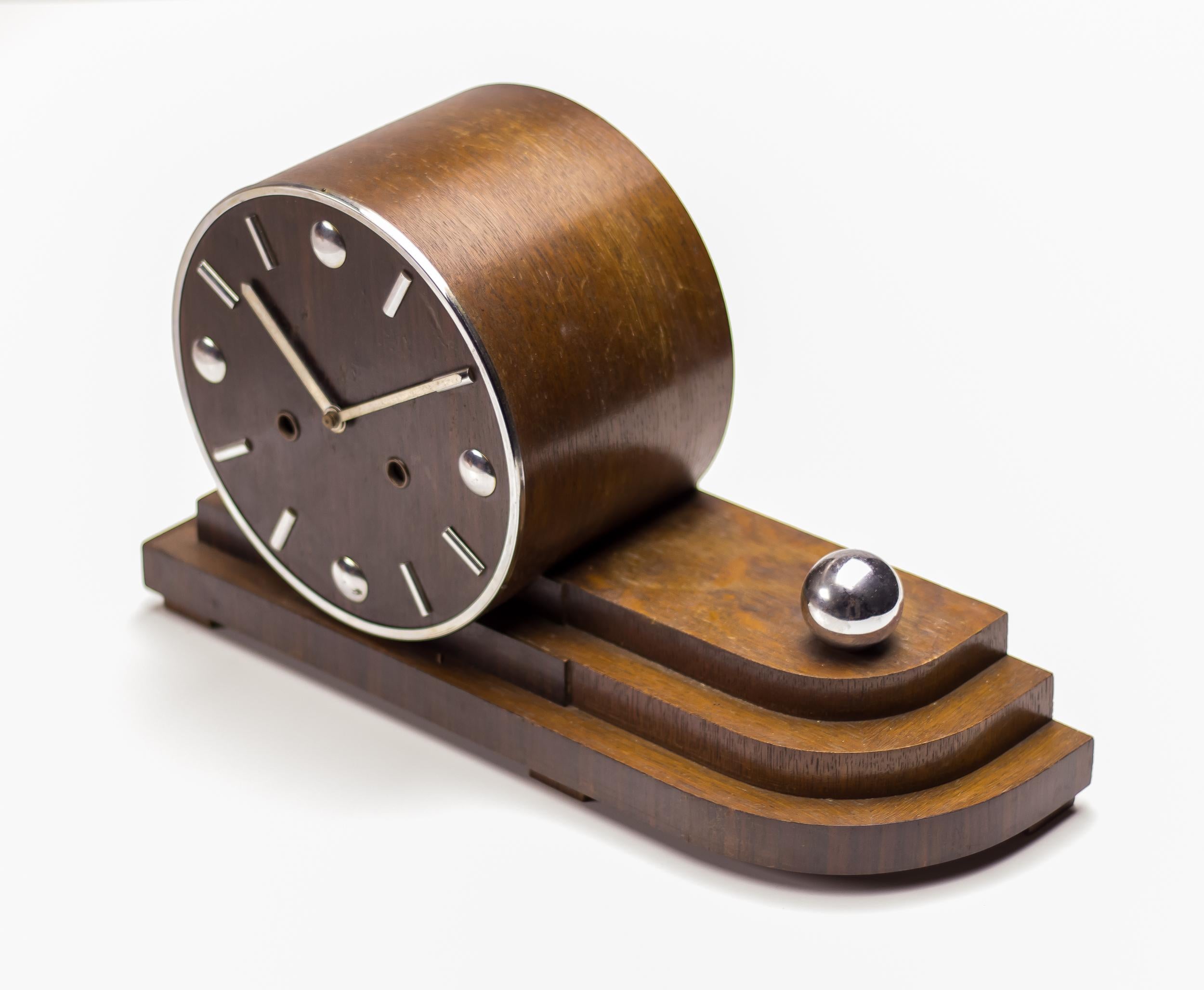 Dutch Art Deco Streamlined Clock For Sale