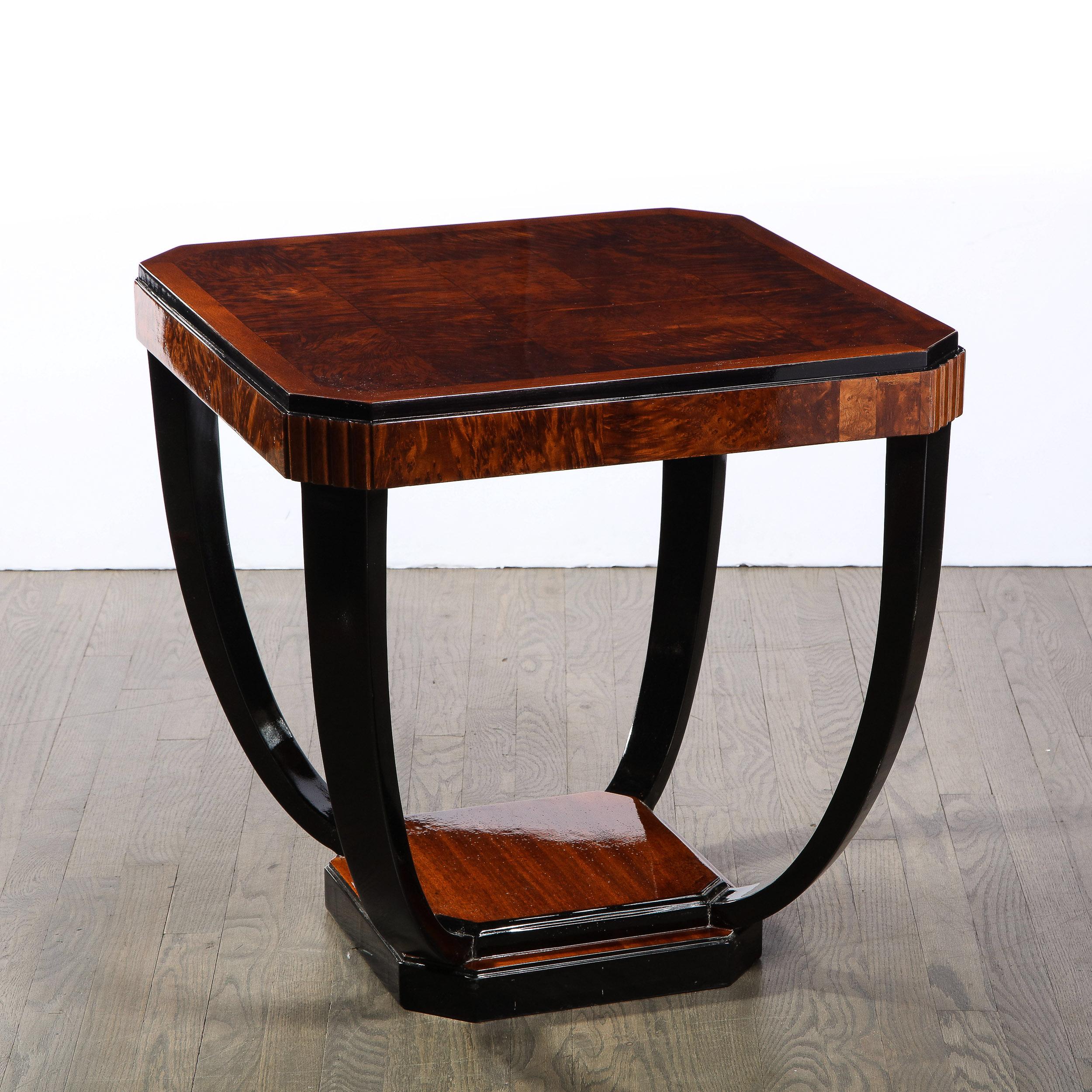Art Deco Streamlined Cocktail Table in Bookmatched Burled Walnut & Black Lacquer In Excellent Condition For Sale In New York, NY