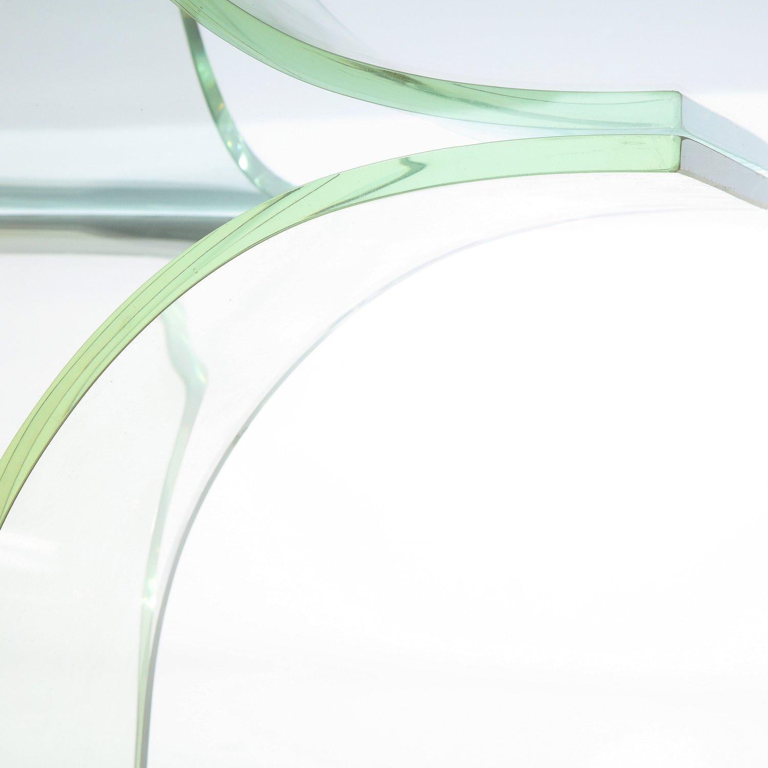 Mid-20th Century Art Deco Streamlined Dining/Game Table in Translucent Glass and Black Lacquer