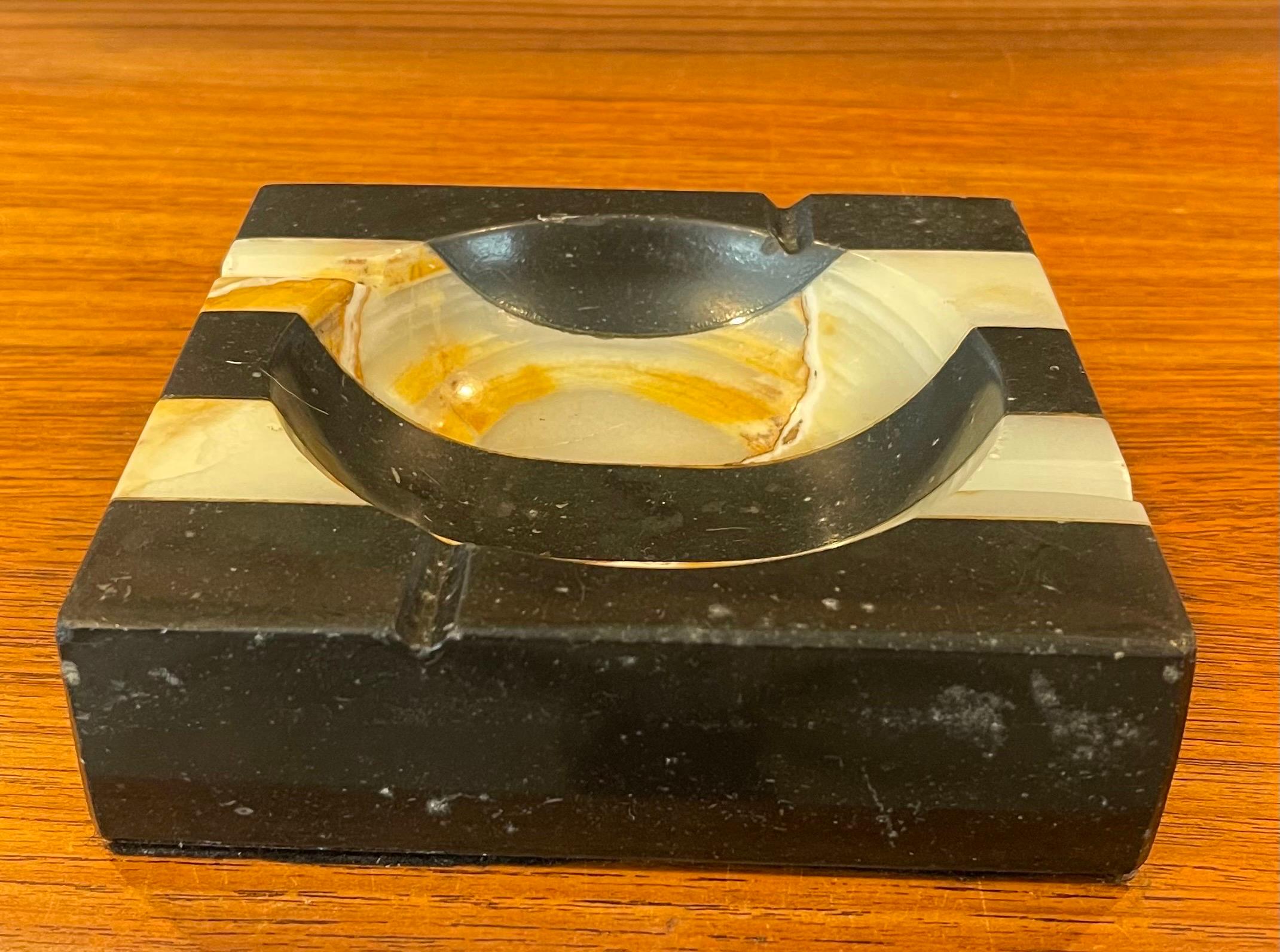 Art Deco Striped Marble Ashtray In Good Condition For Sale In San Diego, CA