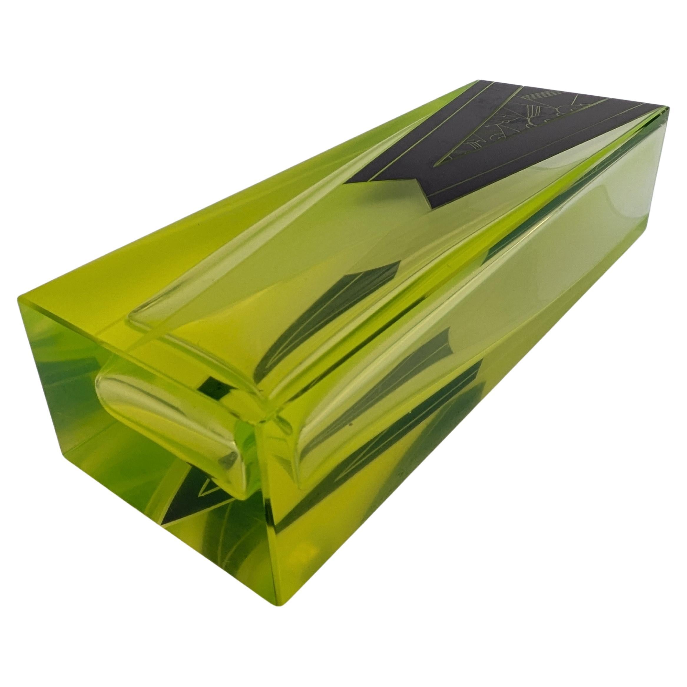 Atemberaubende Vase aus Uranium und schwarzer Emaille im Art déco-Stil im Angebot 6