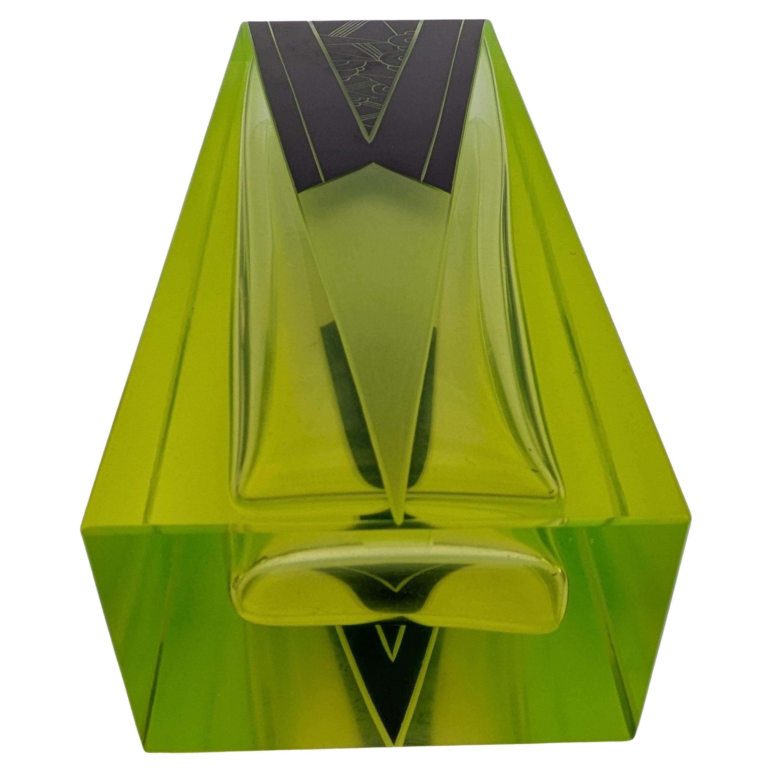Atemberaubende Vase aus Uranium und schwarzer Emaille im Art déco-Stil im Angebot 7