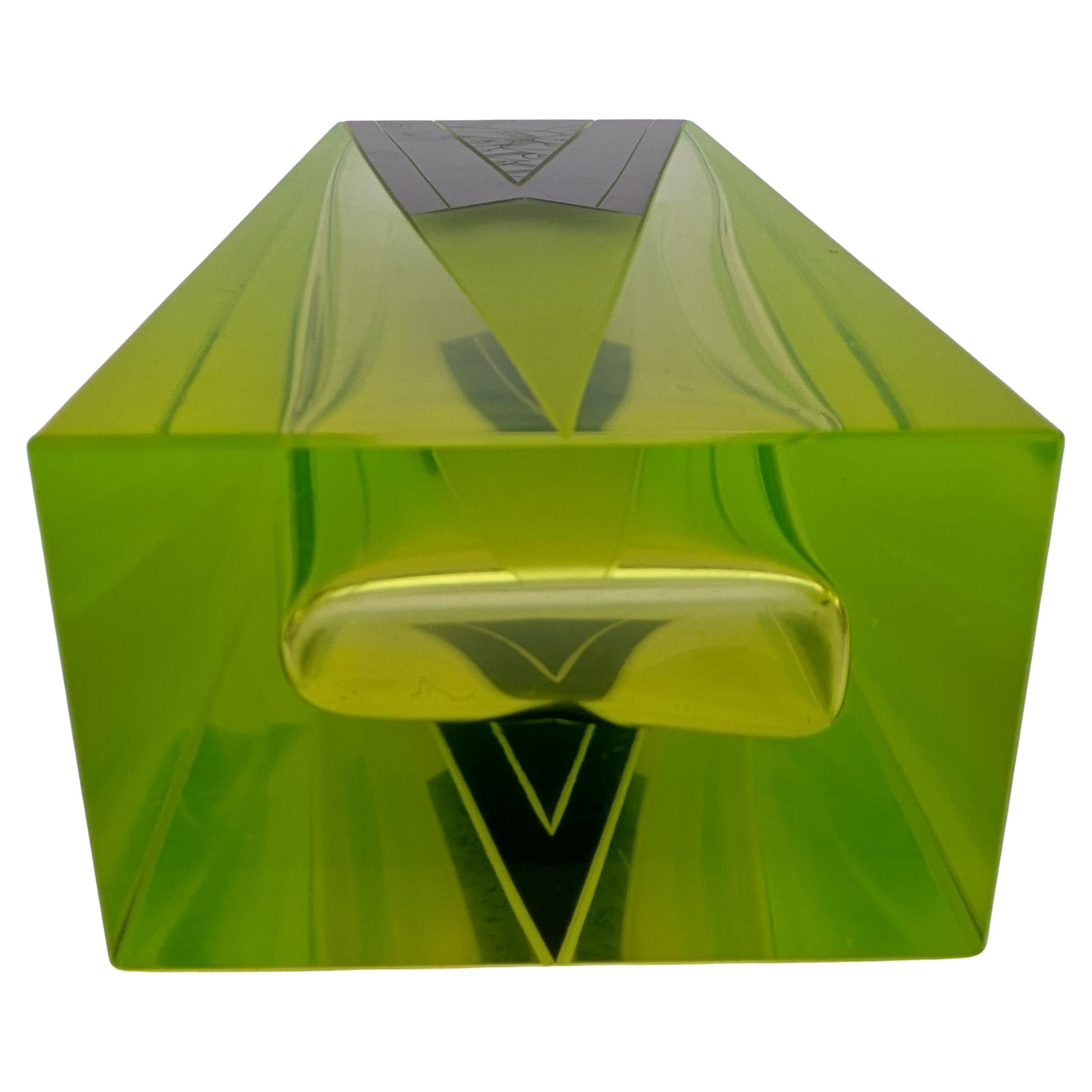 Atemberaubende Vase aus Uranium und schwarzer Emaille im Art déco-Stil im Angebot 3