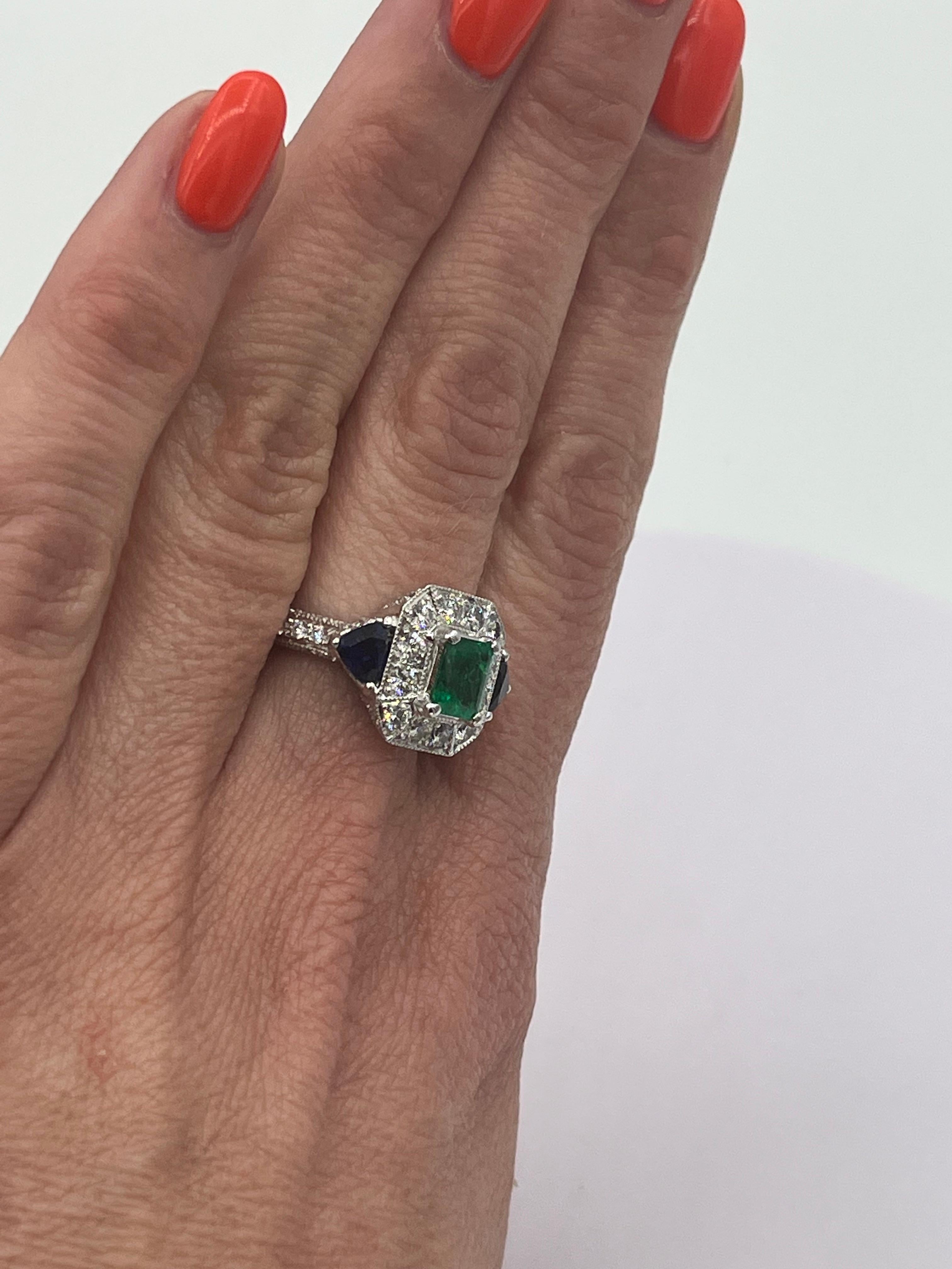 Art Deco Styl  Colombia Emerald Diamond Sapphire Ring Platinum For Sale 5