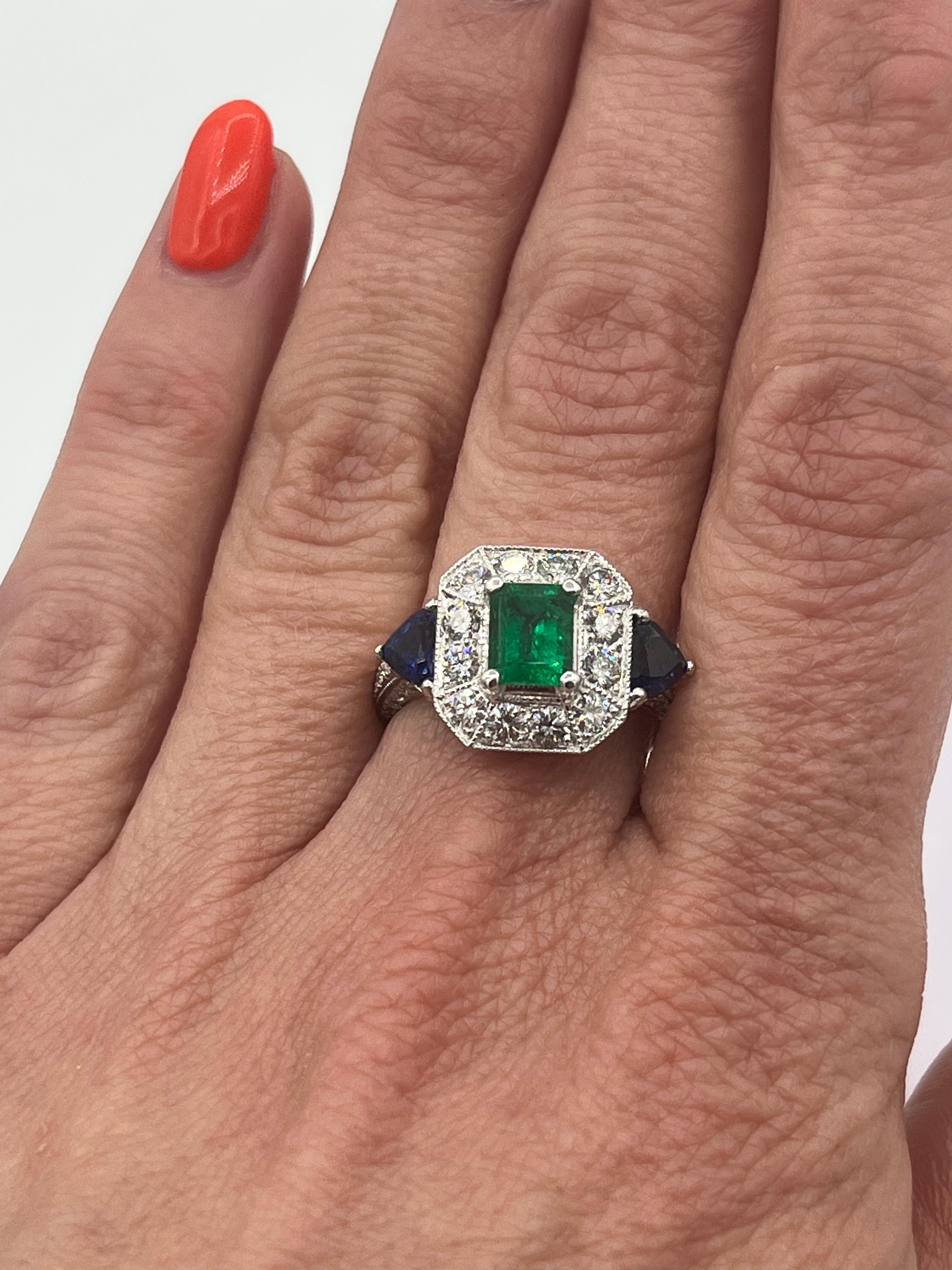 Art Deco Styl  Colombia Emerald Diamond Sapphire Ring Platinum For Sale 1