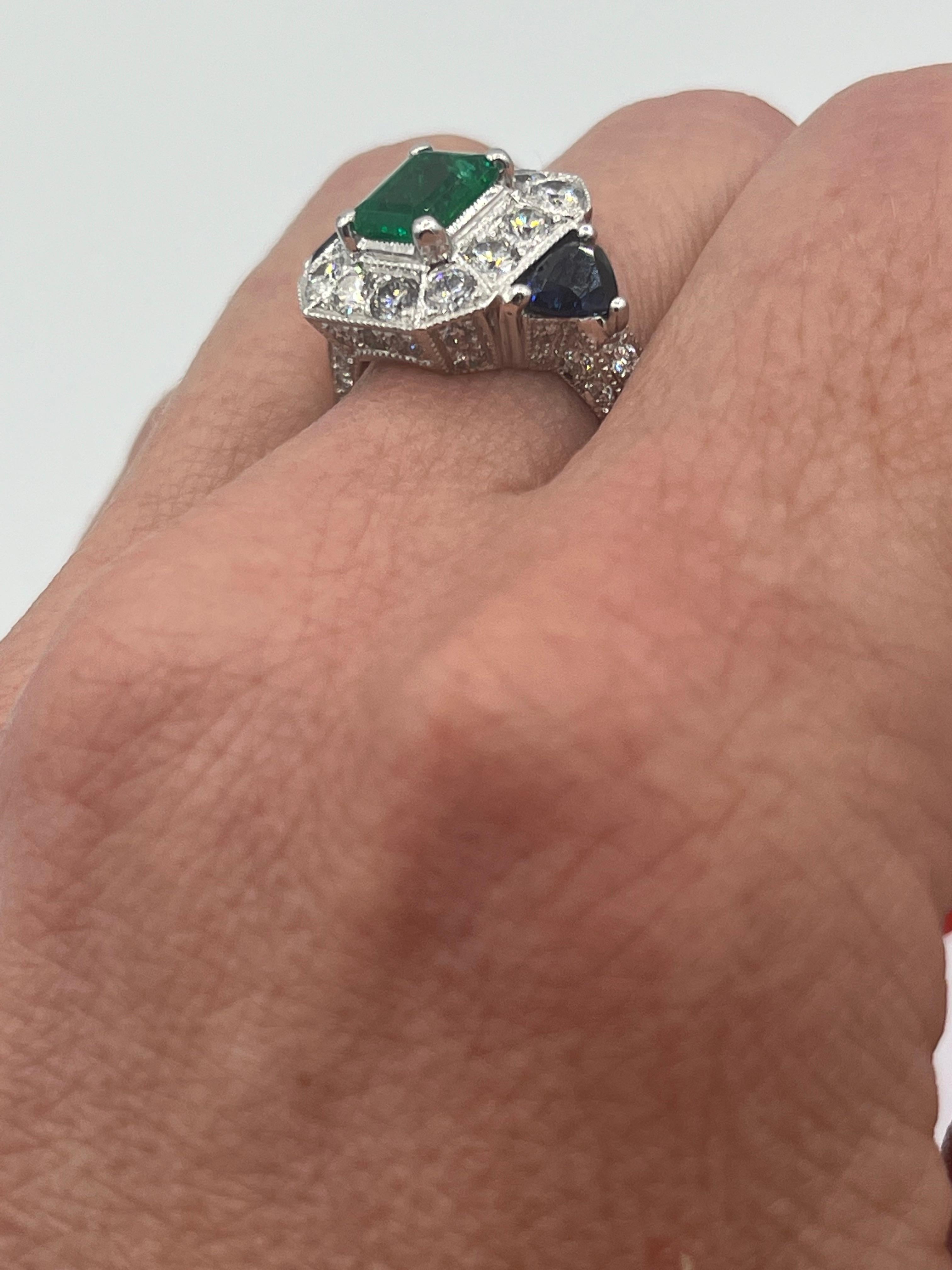 Art Deco Styl  Colombia Emerald Diamond Sapphire Ring Platinum For Sale 3