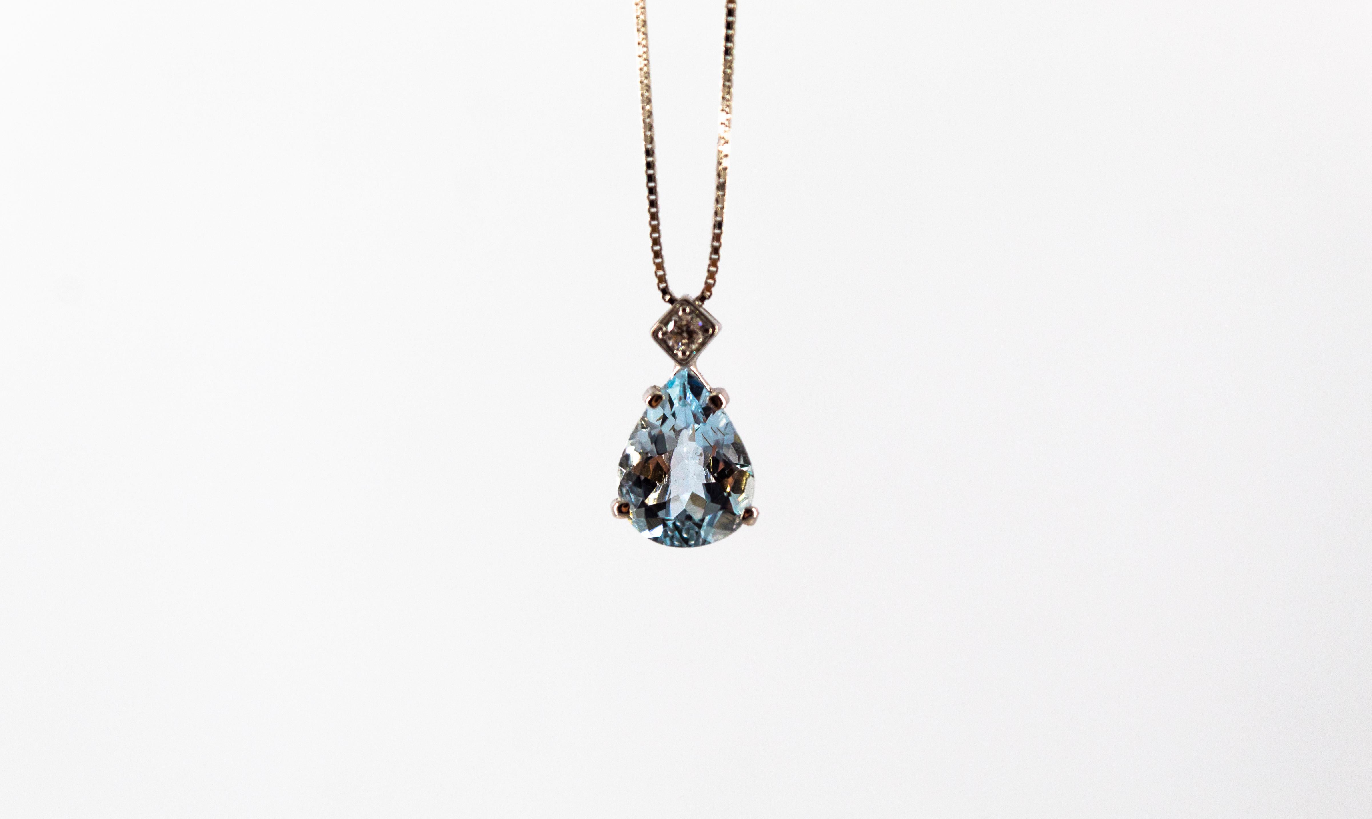 Art Déco Collana in oro bianco con diamante da 0,03 carati e acquamarina da 1,20 carati in stile Art Deco in vendita