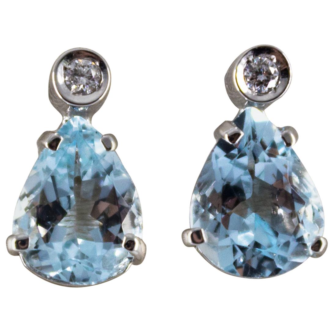 Pendientes de oro blanco estilo art déco con diamante de 0,06 quilates y aguamarina de 2,40 quilates en venta