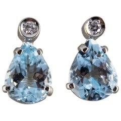 Pendientes de oro blanco estilo art déco con diamante de 0,06 quilates y aguamarina de 2,40 quilates