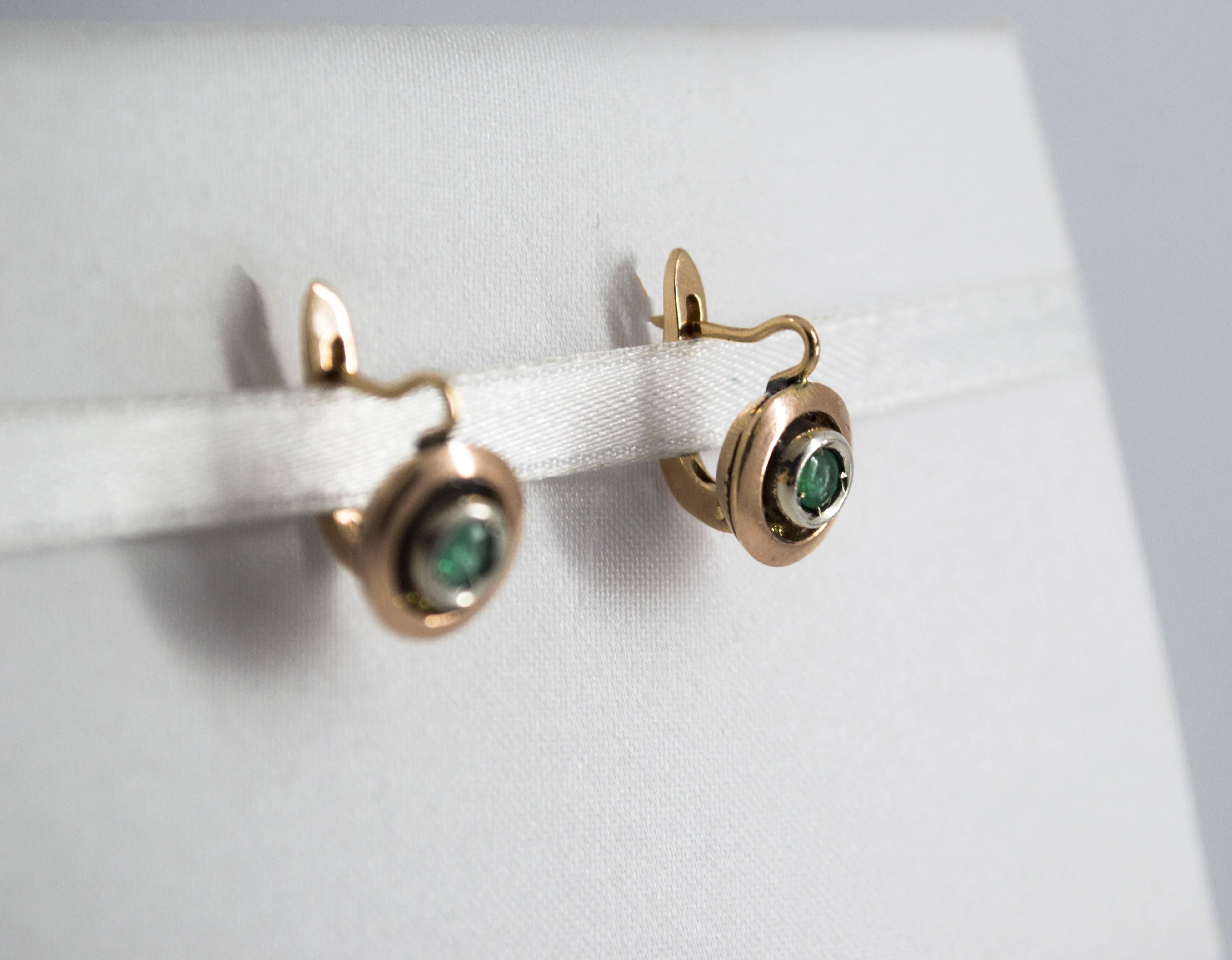 Women's or Men's Art Deco Style 0.20 Carat Emerald Yellow Gold Dangle Lever-Back Earrings