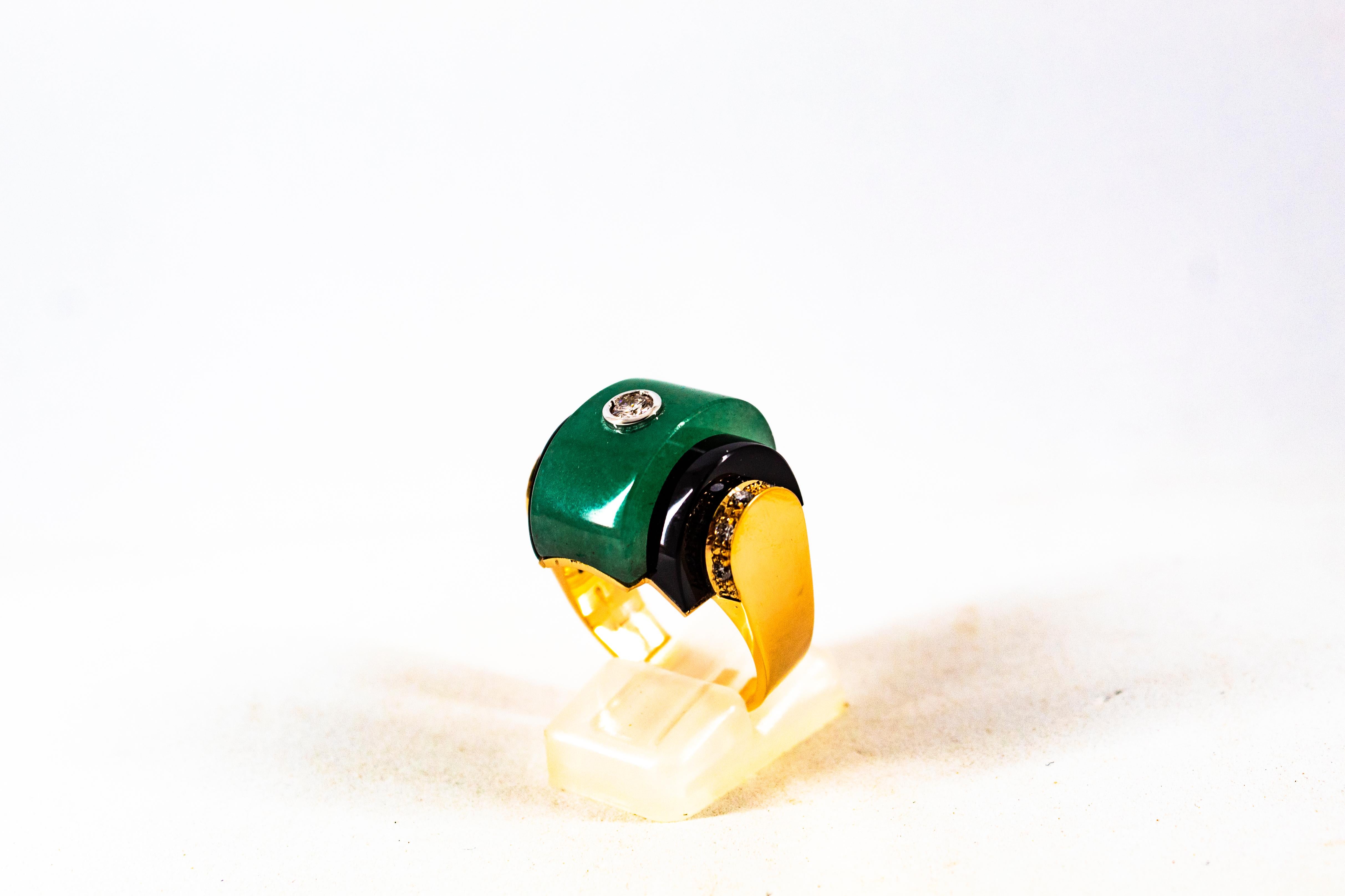 Brilliant Cut Art Deco Style 0.35 Carat White Diamond Onyx Jade Yellow Gold Cocktail Ring For Sale