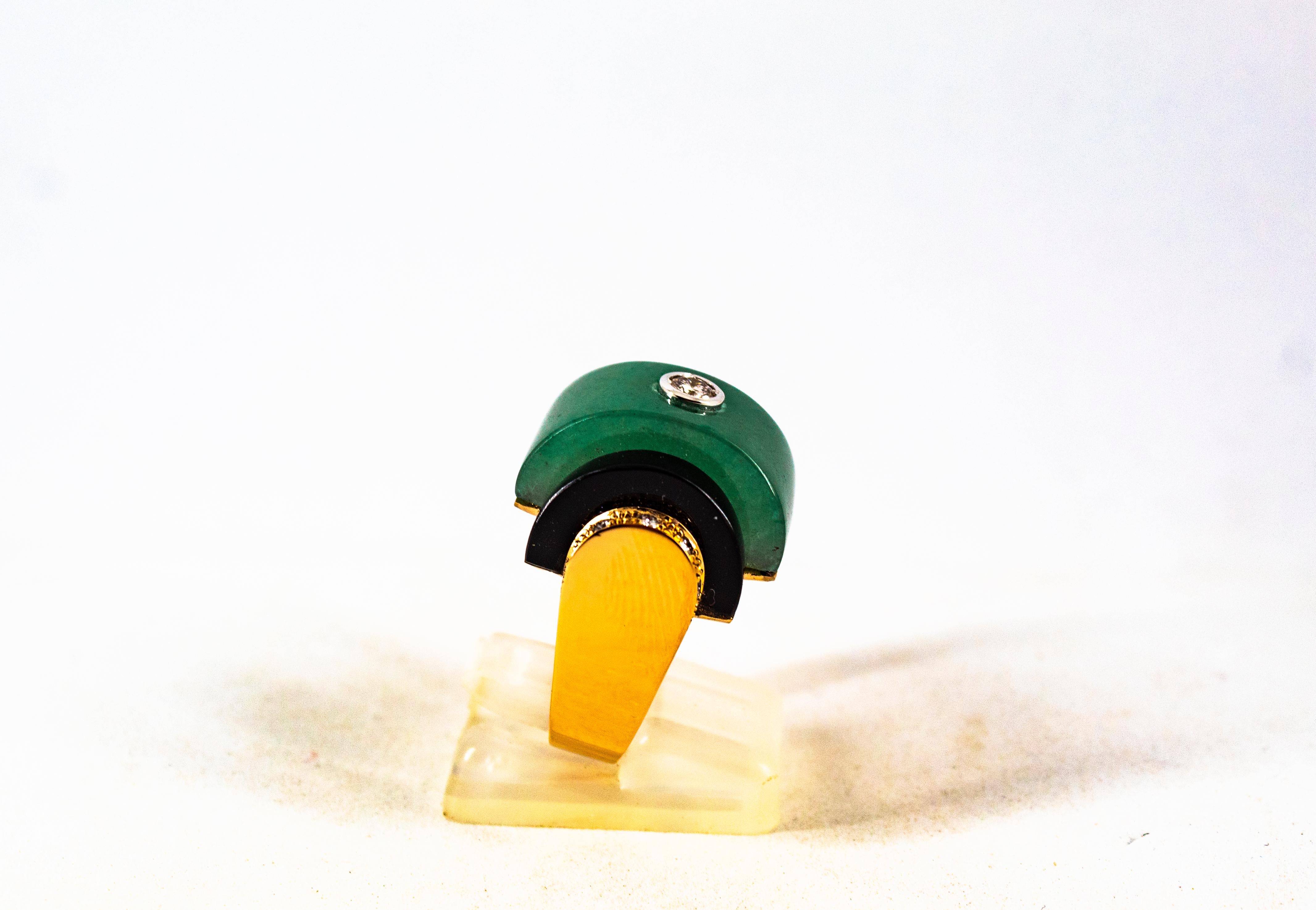 Bague cocktail en or jaune de style Art déco avec diamant blanc 0,35 carat, onyx et jade en vente 2