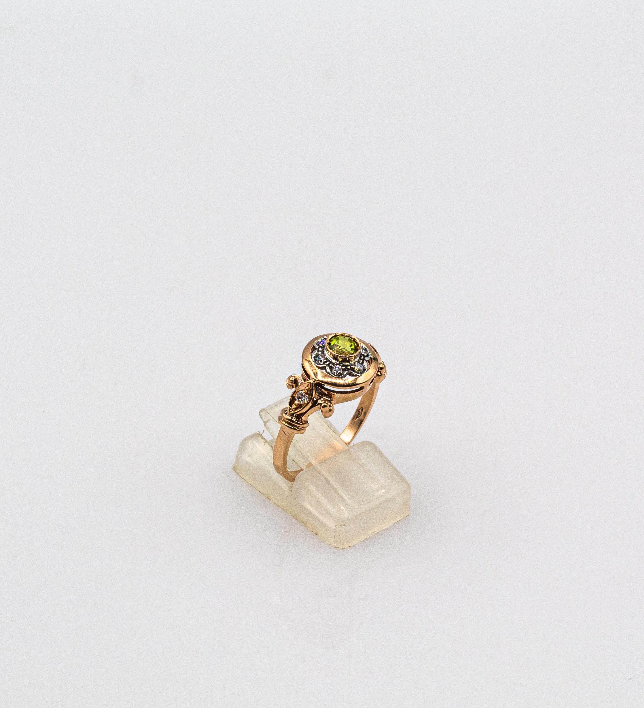Art Deco Style 0.40 Carat White Round Cut Diamond Peridot Yellow Gold Ring For Sale 3