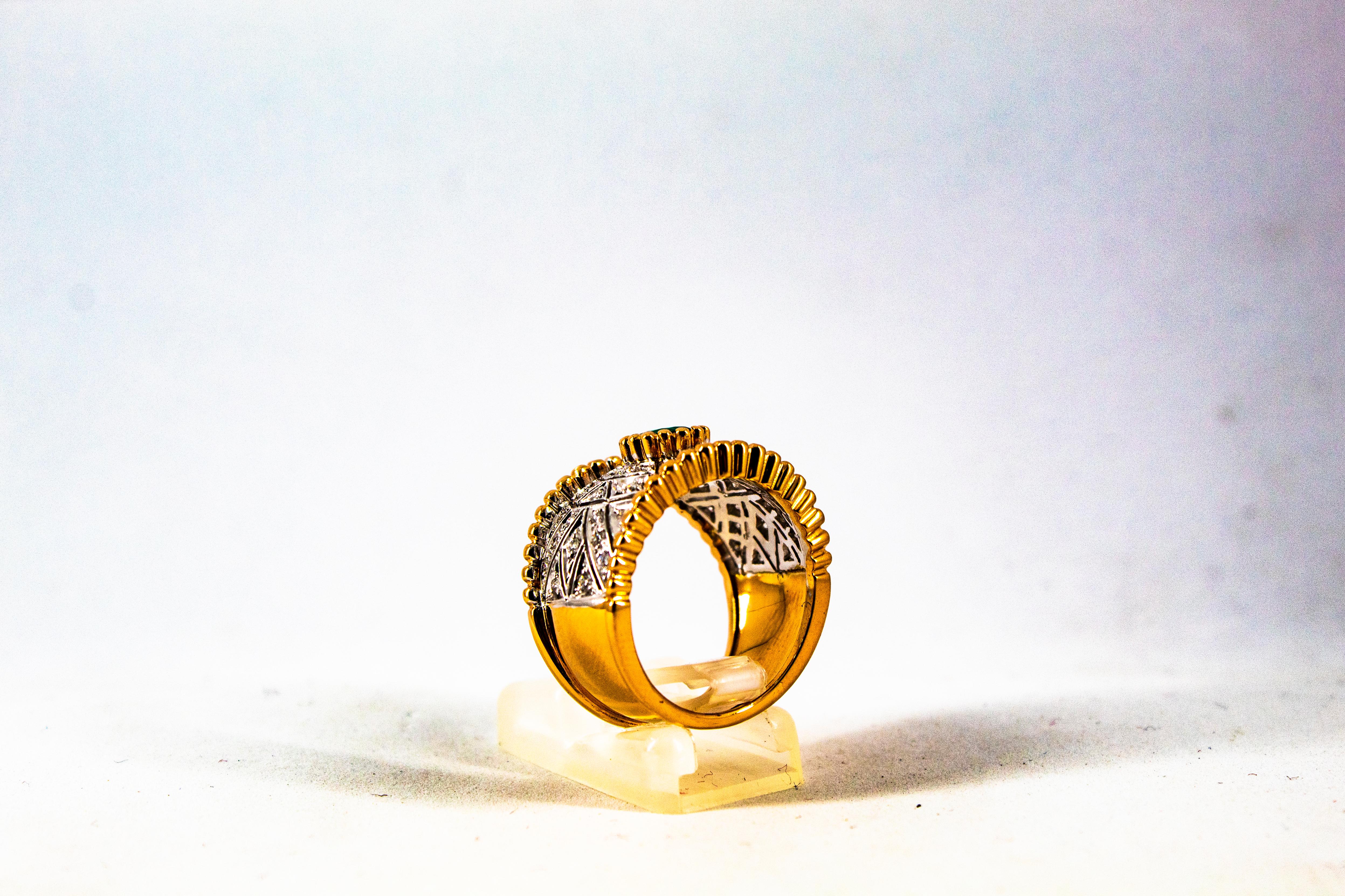 Art Deco Style 0.60 Carat Emerald 0.50 Carat Diamond Yellow Gold Cocktail Ring For Sale 1