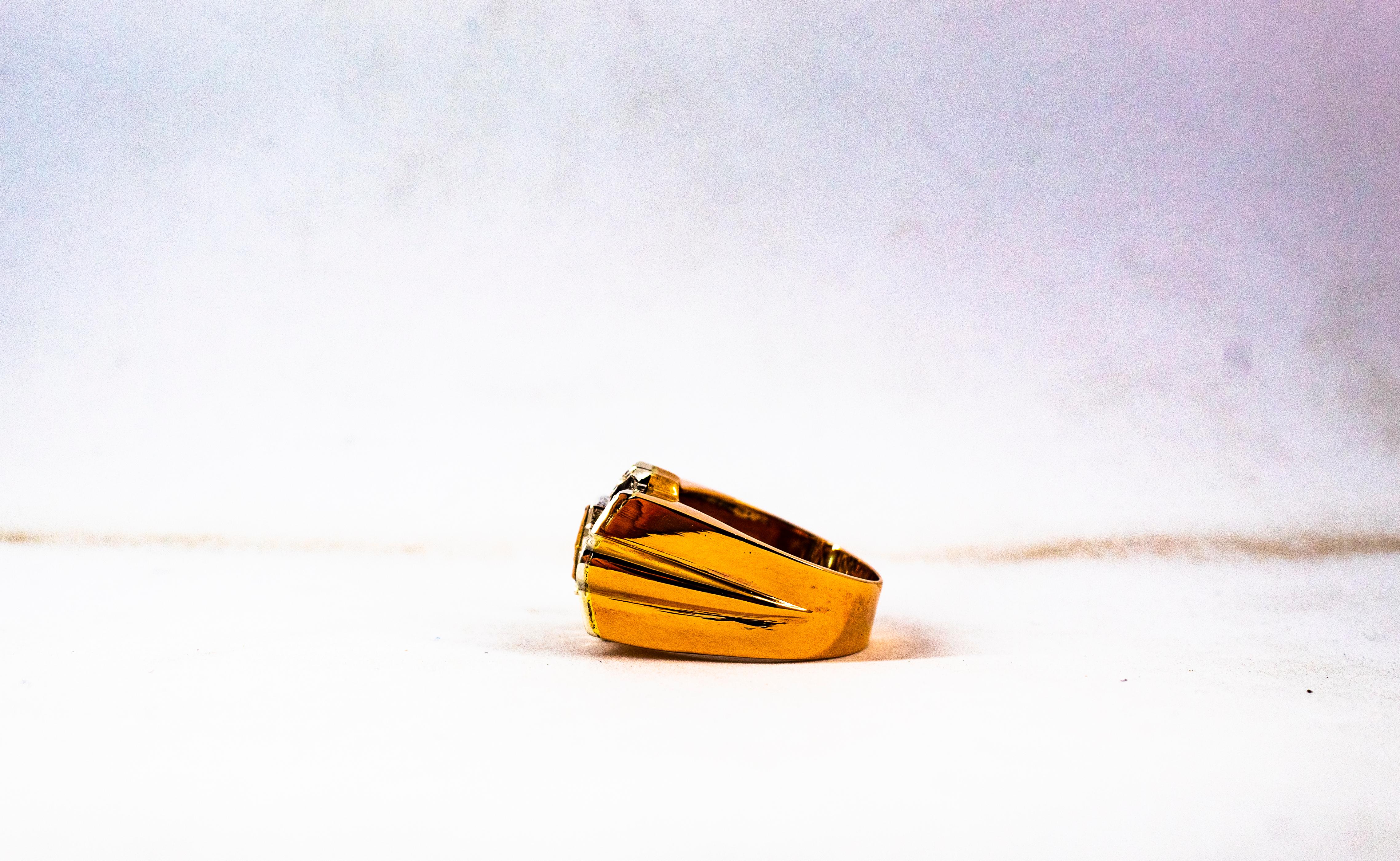 Art Deco-Cocktailring mit 0.60 Karat weißem Diamant und Smaragd aus Gelbgold im Angebot 8