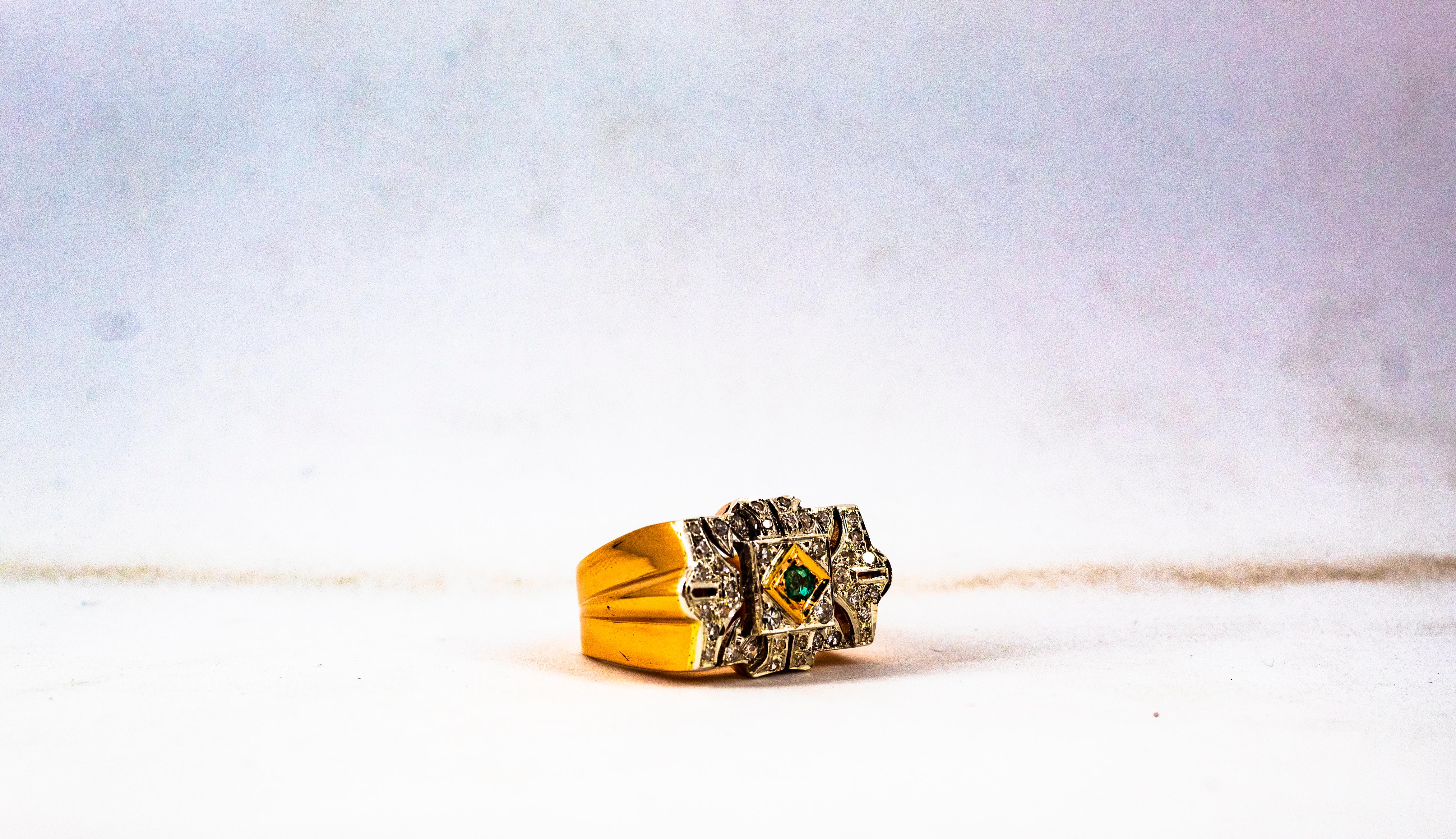 Art Deco-Cocktailring mit 0.60 Karat weißem Diamant und Smaragd aus Gelbgold im Angebot 10