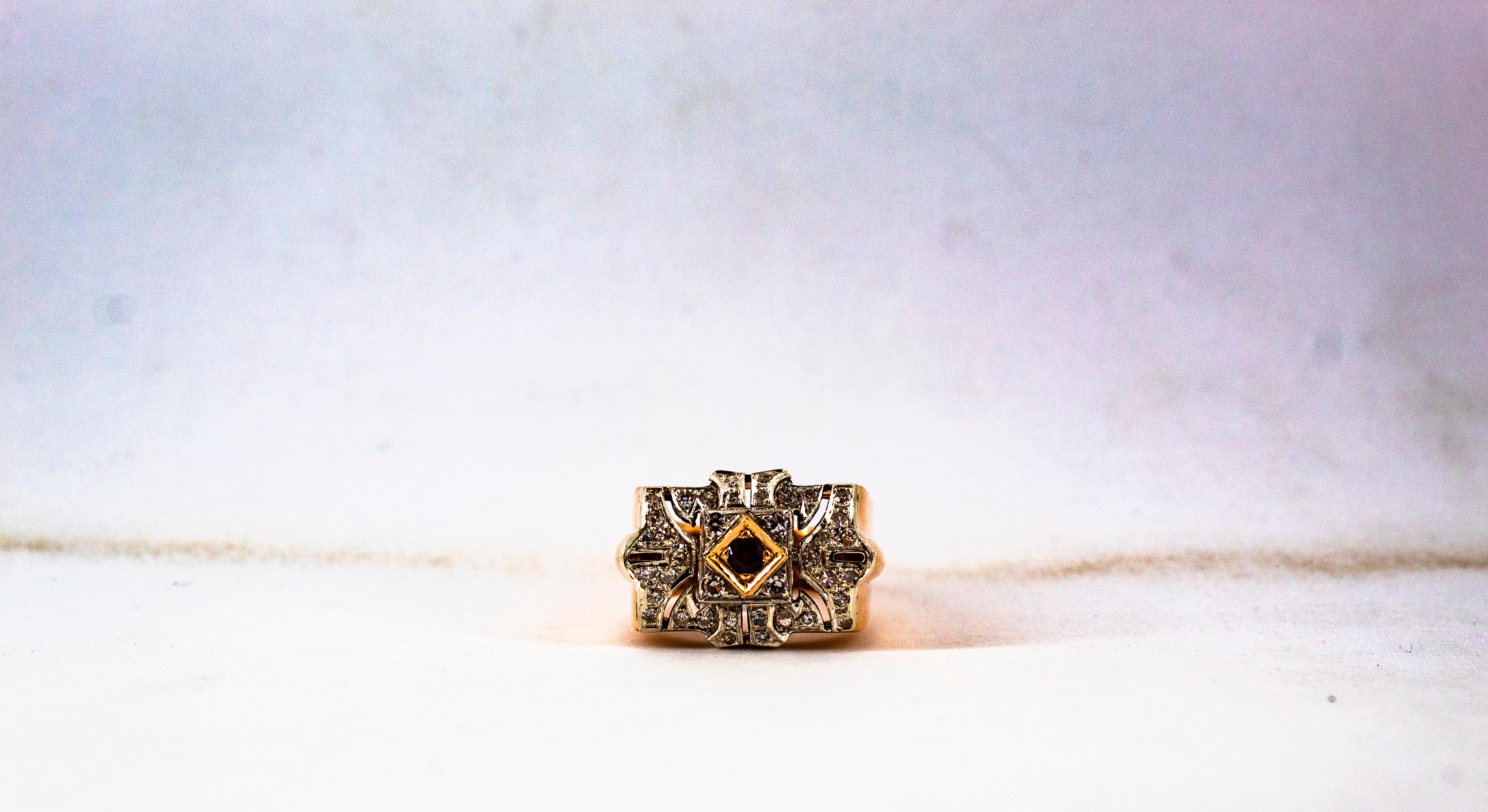 Anello da cocktail in oro giallo con diamante bianco e rubino in stile Art Deco da 0,60 carati in vendita 9
