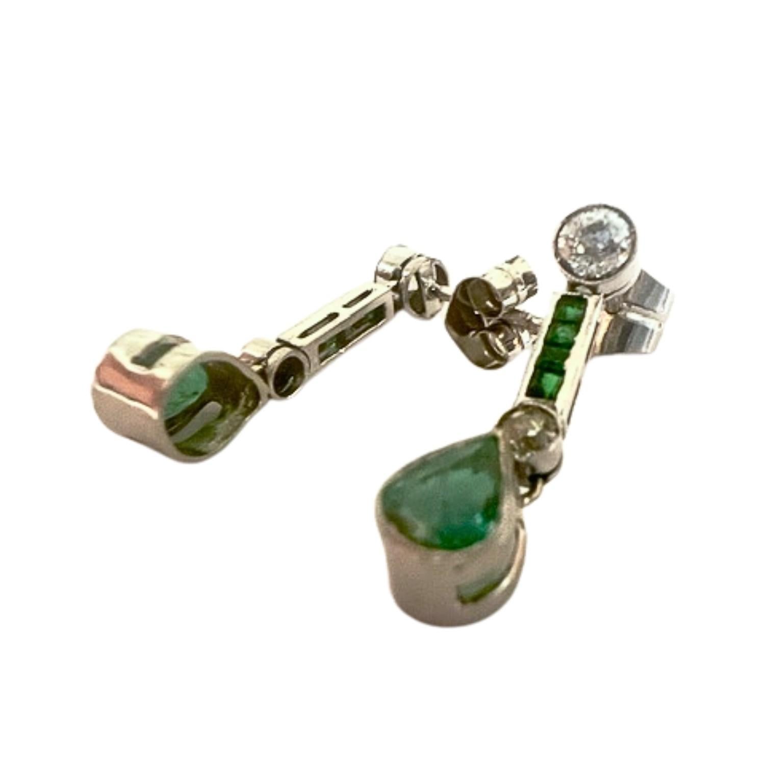 Women's Art Deco Style 0.60 ct Diamonds and 1.17 ct Emeralds Platinum 950 Earrings For Sale