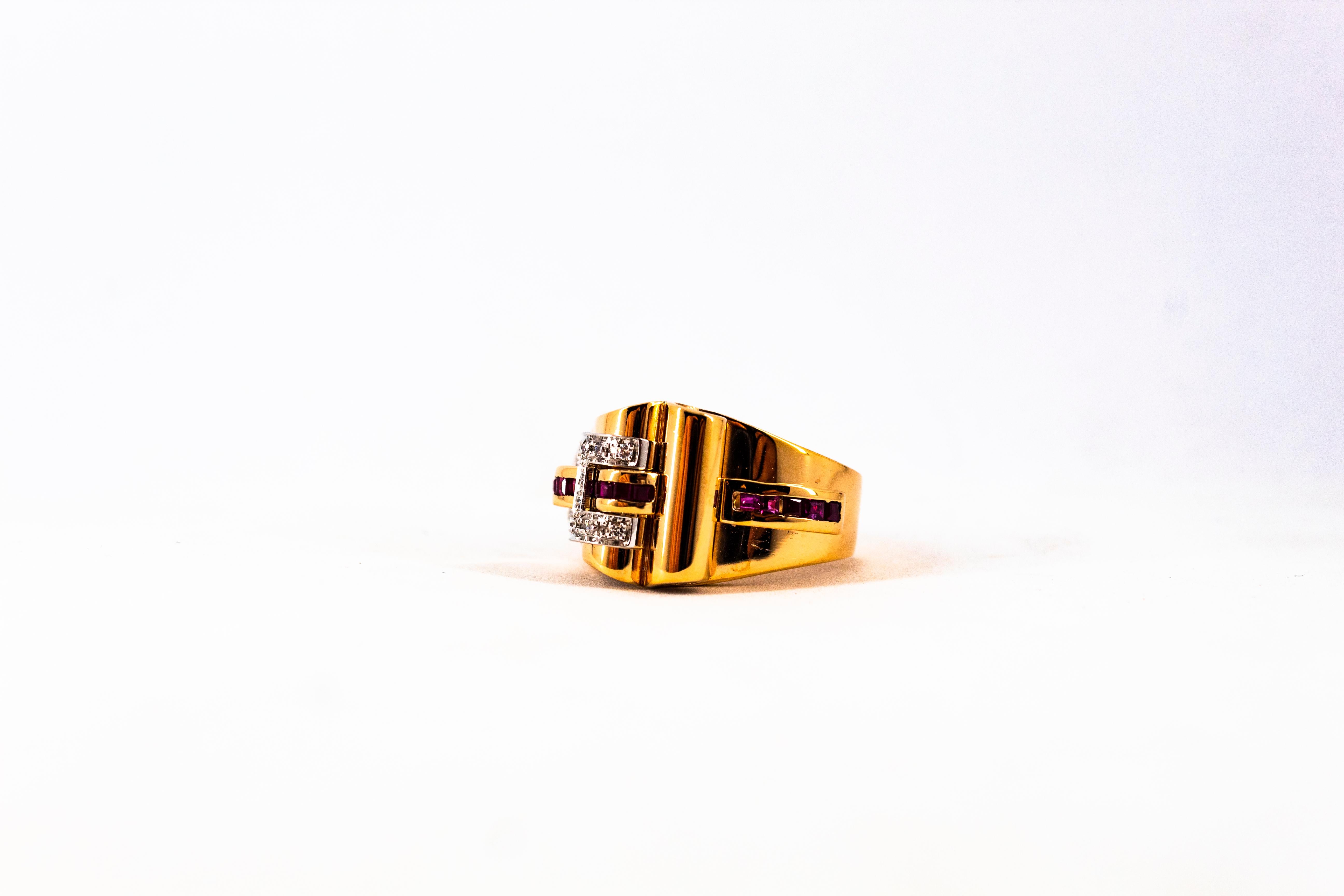 Anello in oro giallo con diamanti bianchi taglio carré da 0,62 carati e rubino in stile Art Deco in vendita 5