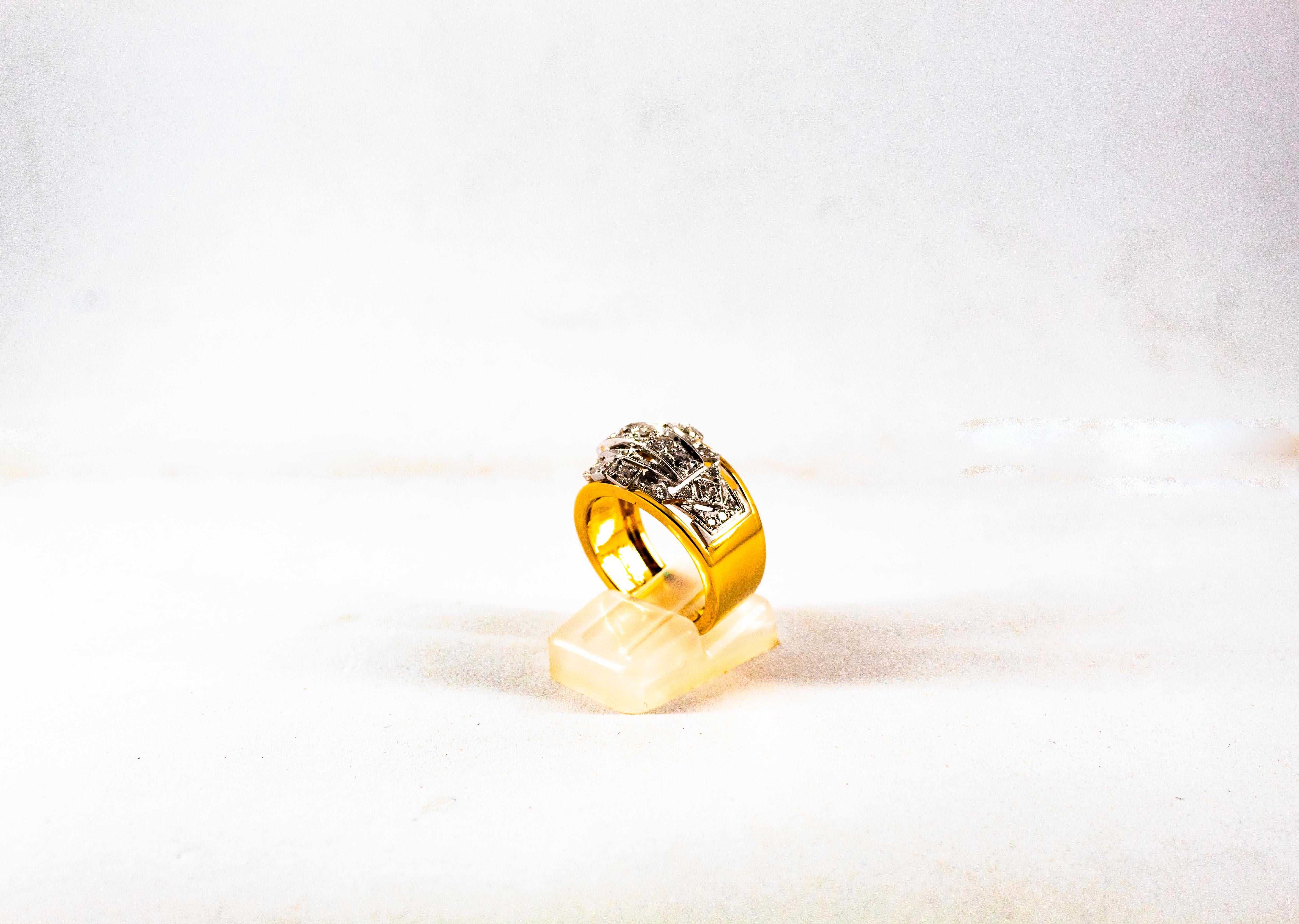 Women's or Men's Art Deco Style 0.75 Carat White Old European Cut Diamond Yellow Gold Ring For Sale