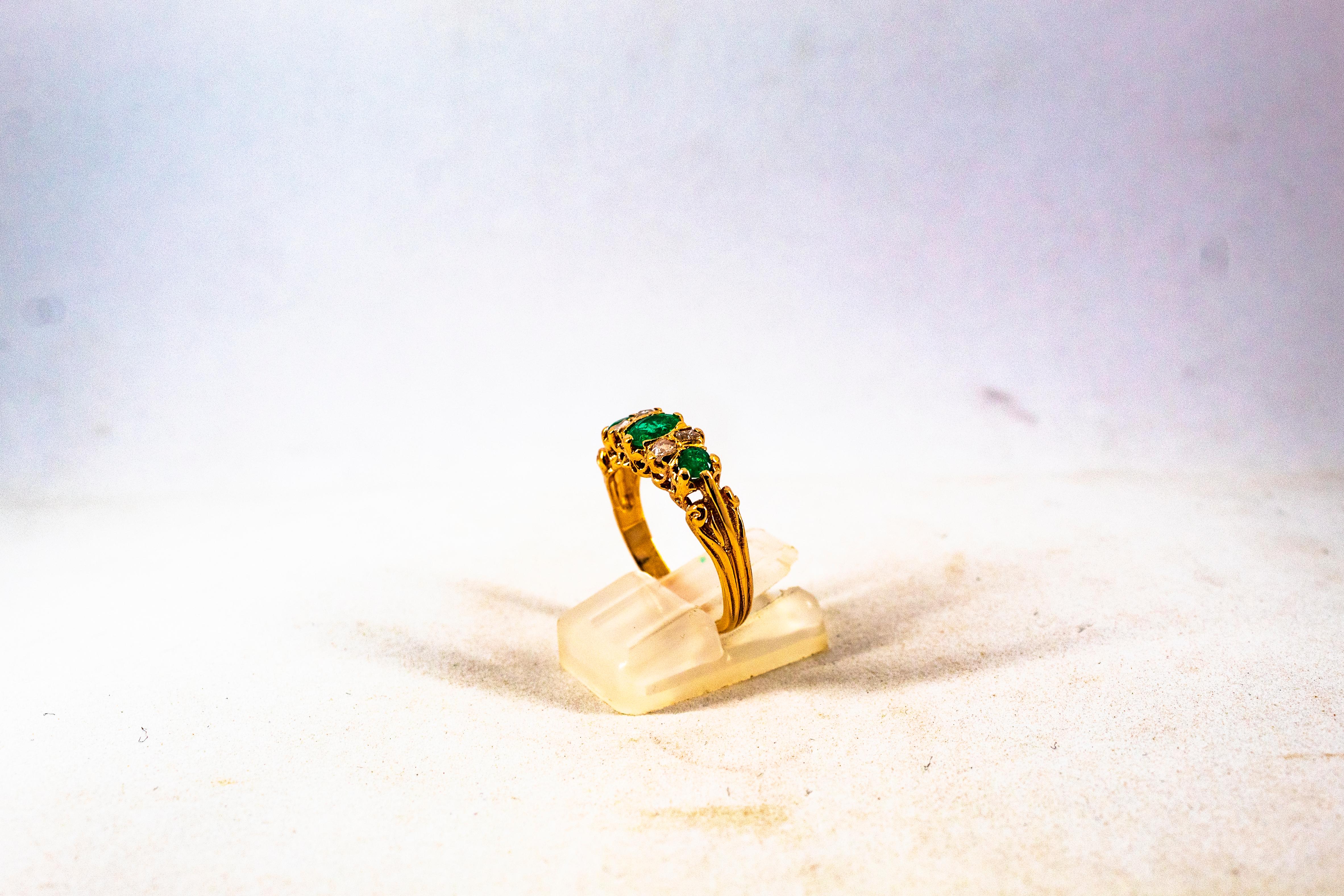 Art Deco Style 0.75 Carat White Rose Cut Diamond Emerald Yellow Gold Band Ring For Sale 8