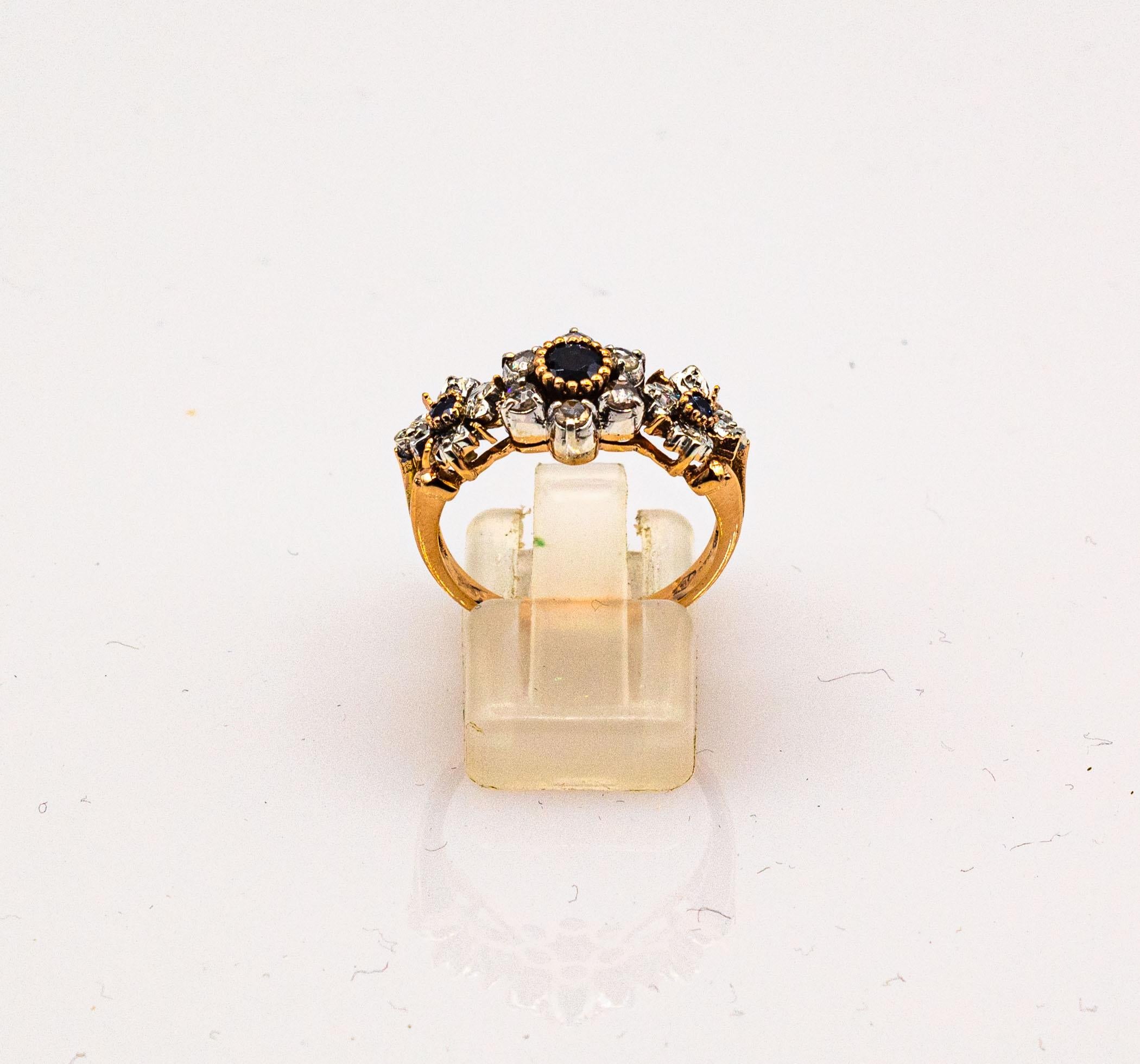 Dieser Ring ist aus 9K Gelbgold und Sterling Silber gefertigt.
Dieser Ring hat 0.22 Karat weiße Diamanten im Rosenschliff.
Dieser Ring hat 0,60 Karat moderne blaue Saphire im Rundschliff.

Dieser Ring ist auch in 14 oder 18 K Gelb- oder Weißgold
