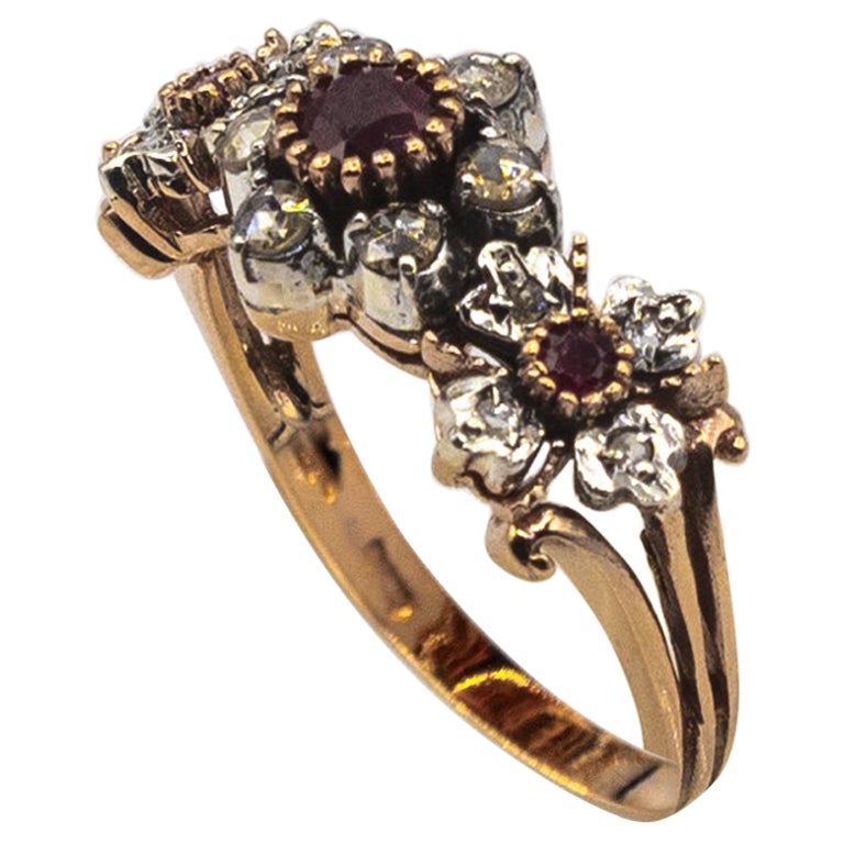 Anello in stile Art Deco con diamante bianco taglio rosa da 0,82 carati e rubino in oro giallo