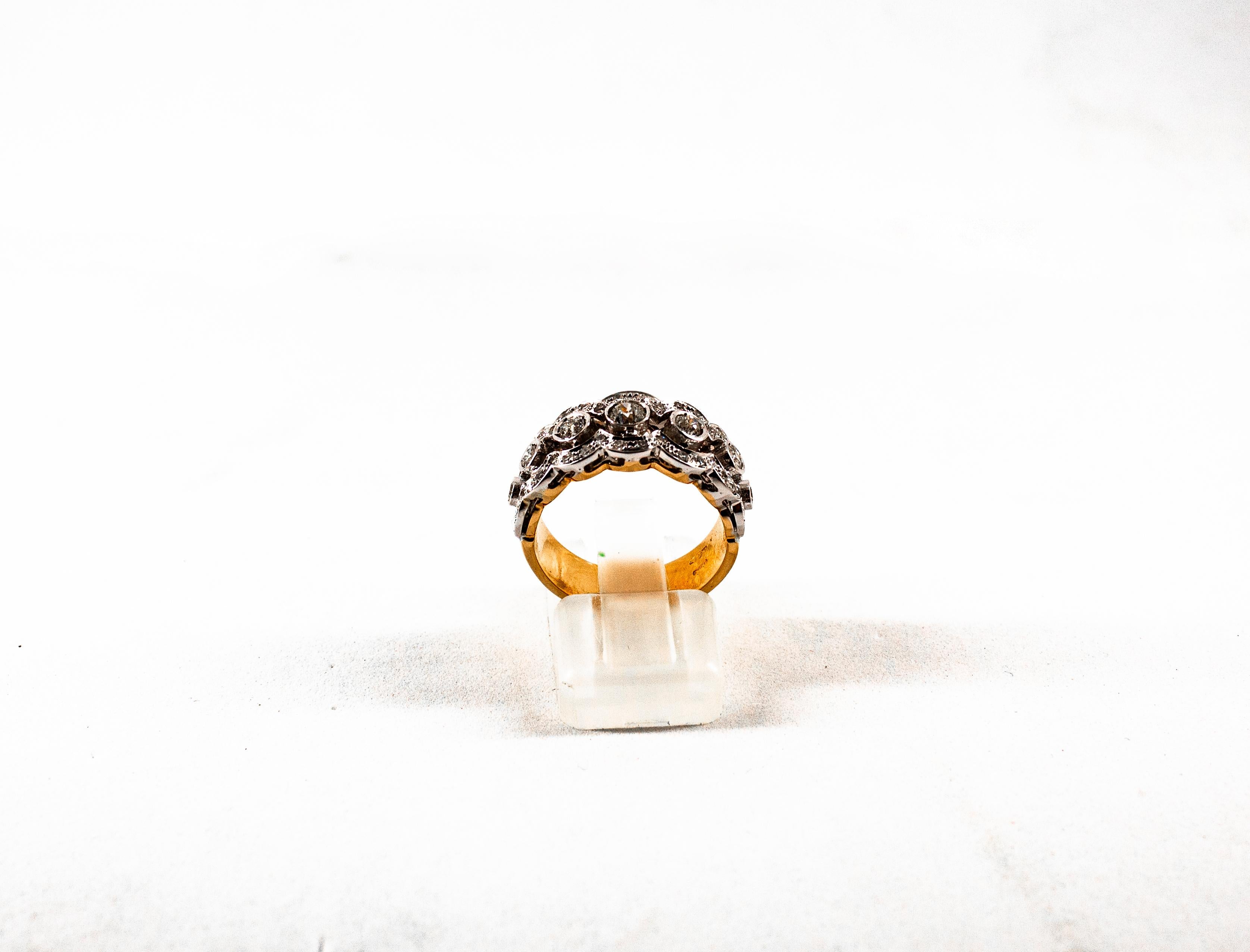 Art Deco Style 0.90 Carat White Old European Cut Diamond Yellow Gold Band Ring In New Condition In Naples, IT