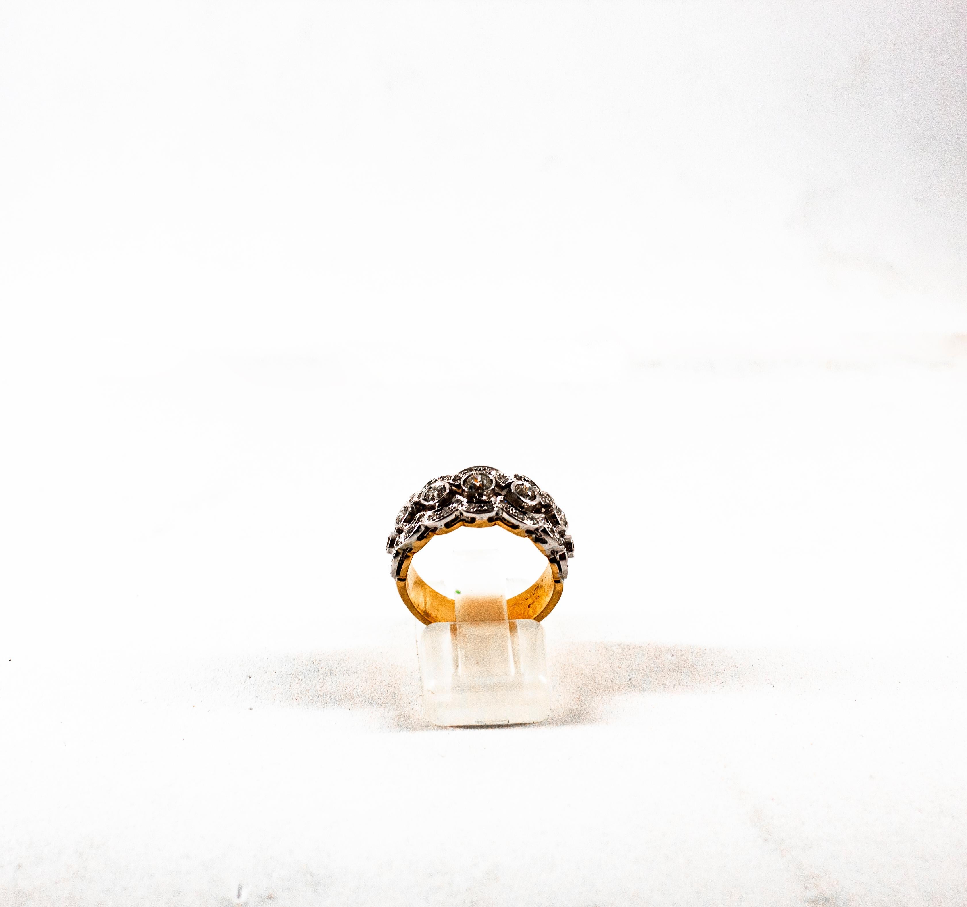 Women's or Men's Art Deco Style 0.90 Carat White Old European Cut Diamond Yellow Gold Band Ring For Sale
